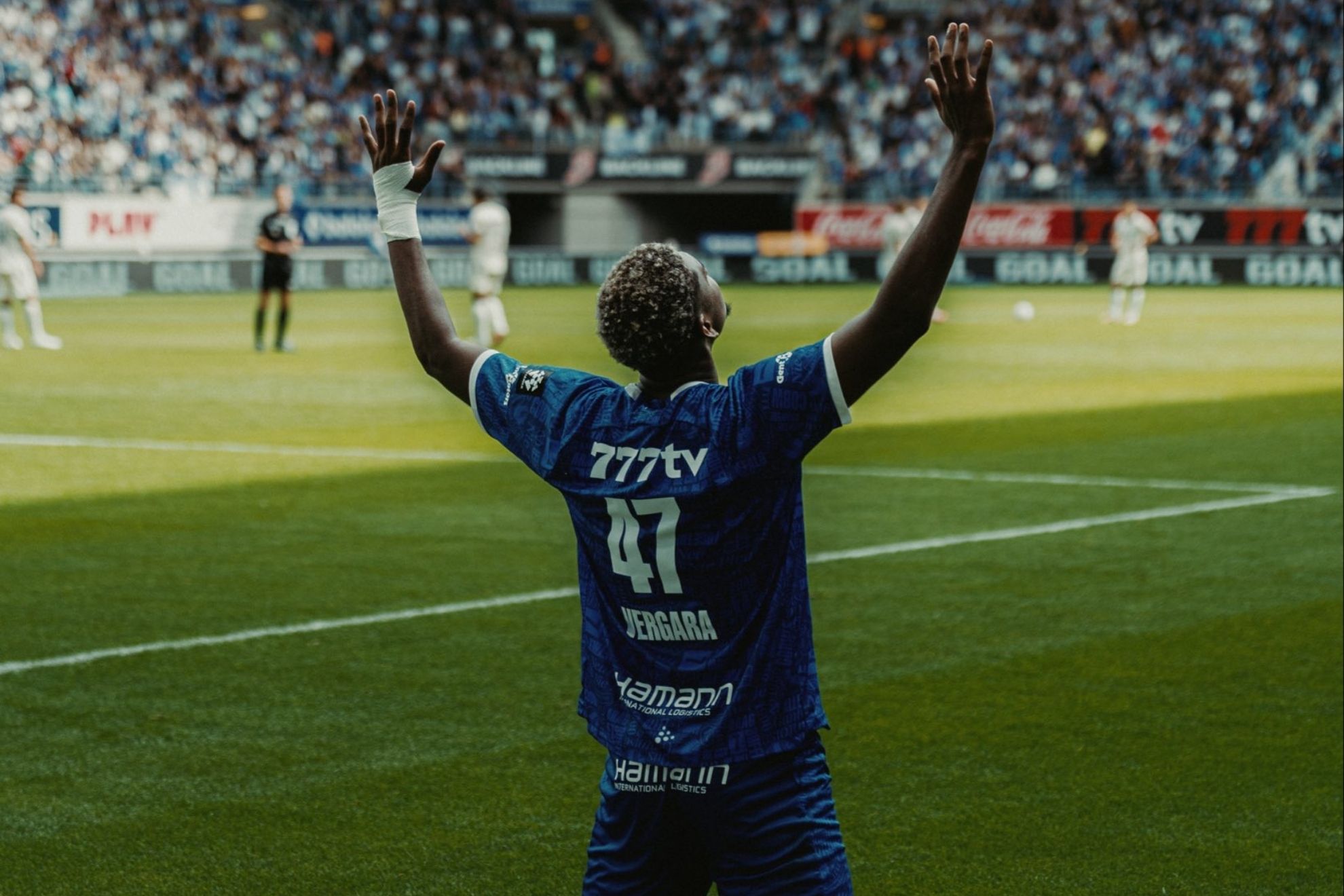 Josué Vergara celebra su gol contra el Brujas @KAAGent