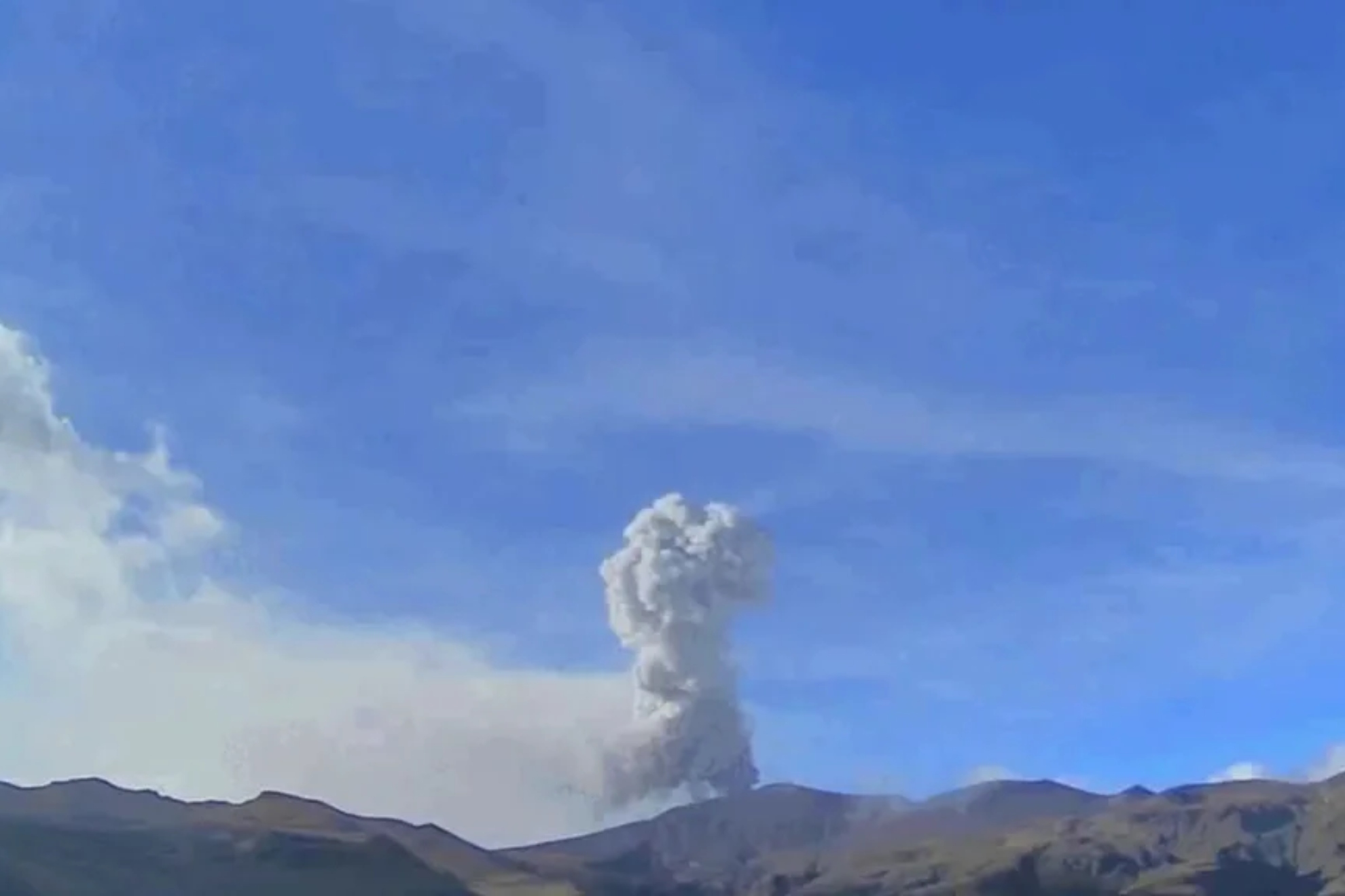 ¿Qué está pasando en el volcán Puracé? Más de 50 temblores seguidos desatan el pánico en el Cauca.