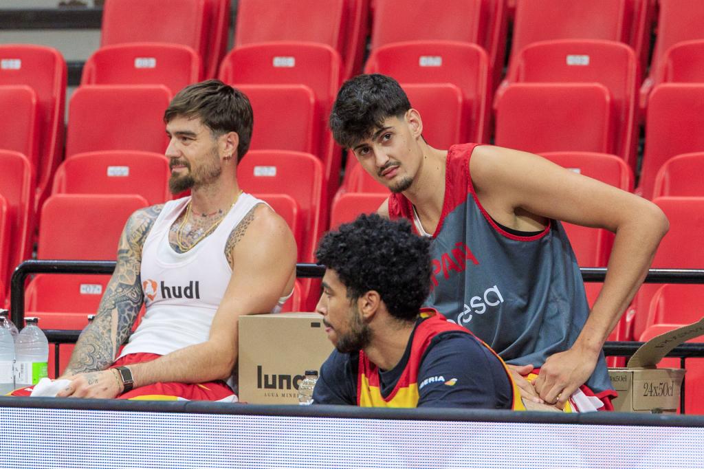 Los jugadores de la selección Juancho Hernangómez, Aday Mara y Baba Miller.