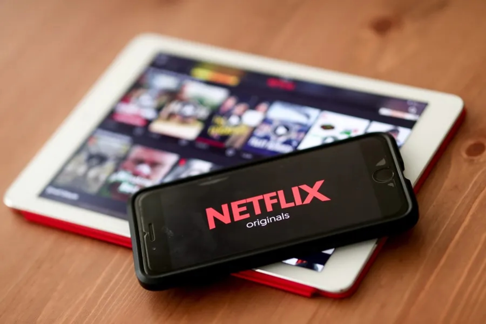 Netflix abre la puerta a un plan gratuito que podría cambiar las normas del streaming. EFE
