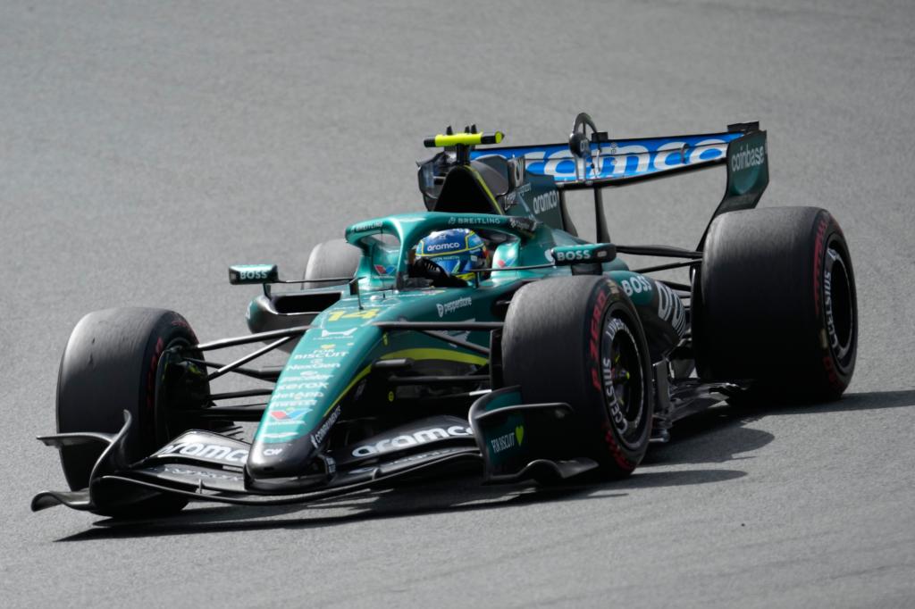 Alonso, con Aston Martin.