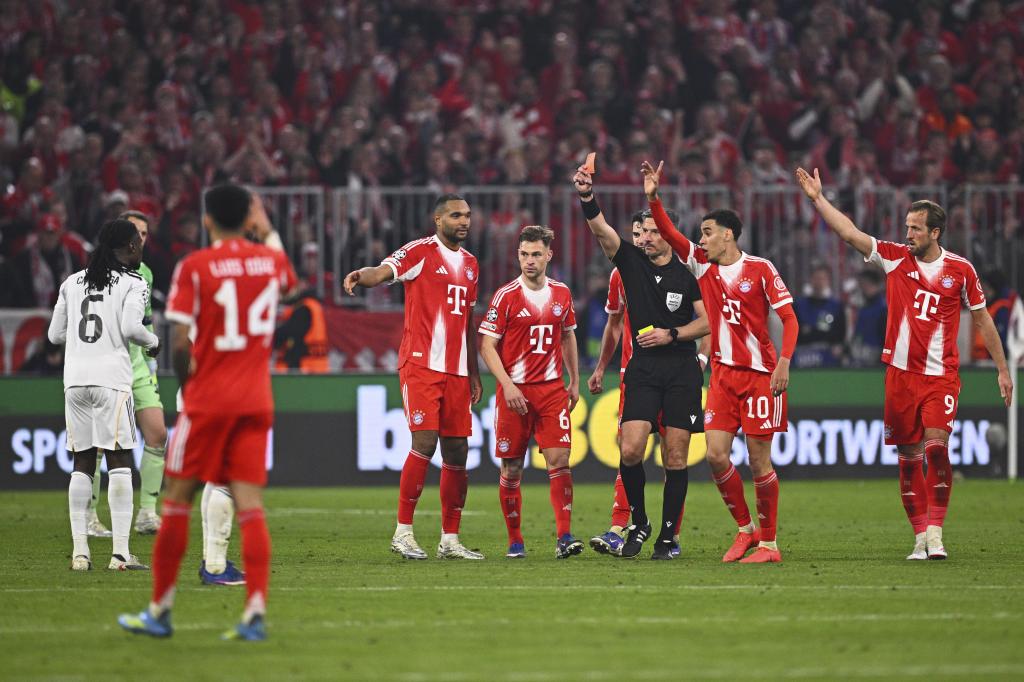 Camavinga vio la roja ante el Bayern.