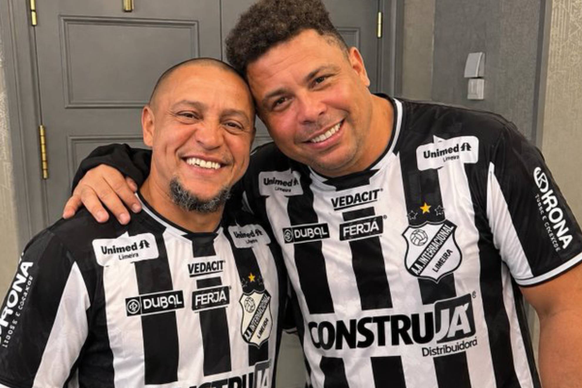 Ronaldo Nazario y Roberto Carlos se 'compran' el Inter de Limeira, un club de Tercera División X (Twitter)