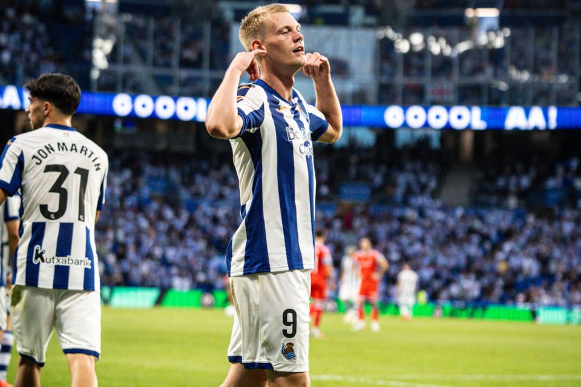 Orri Óskarsson celebra el gol que le marcó al Espanyol en Anoeta. REAL SOCIEDAD