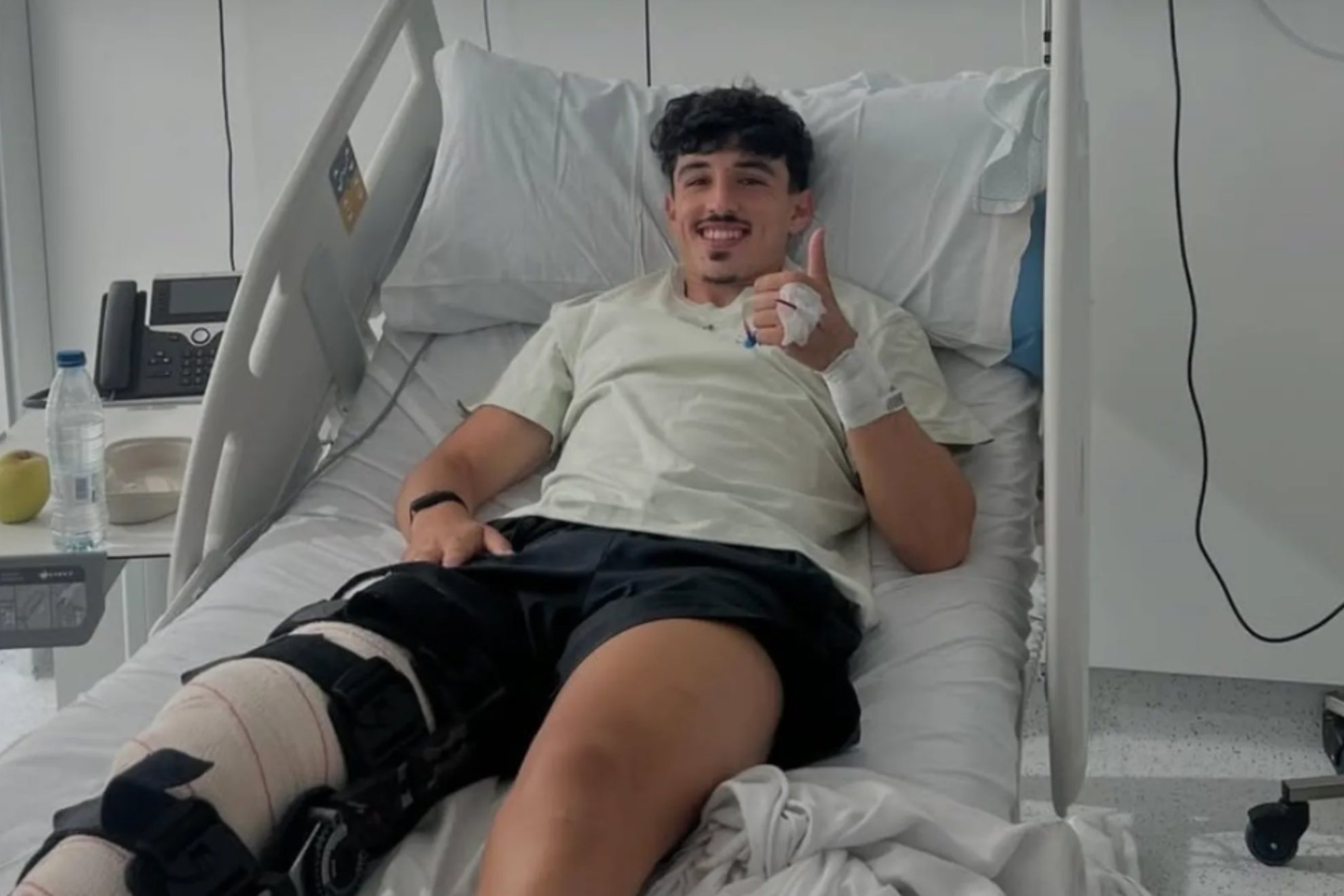 Diego López, en junio tras ser operado de la rodilla derecha. IG DIEGO LÓPEZ