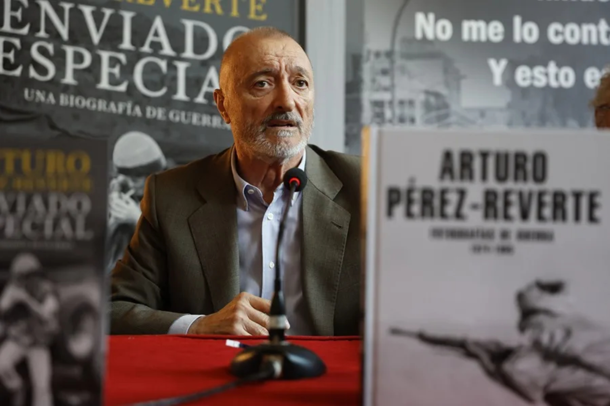 Pérez-Reverte EFE