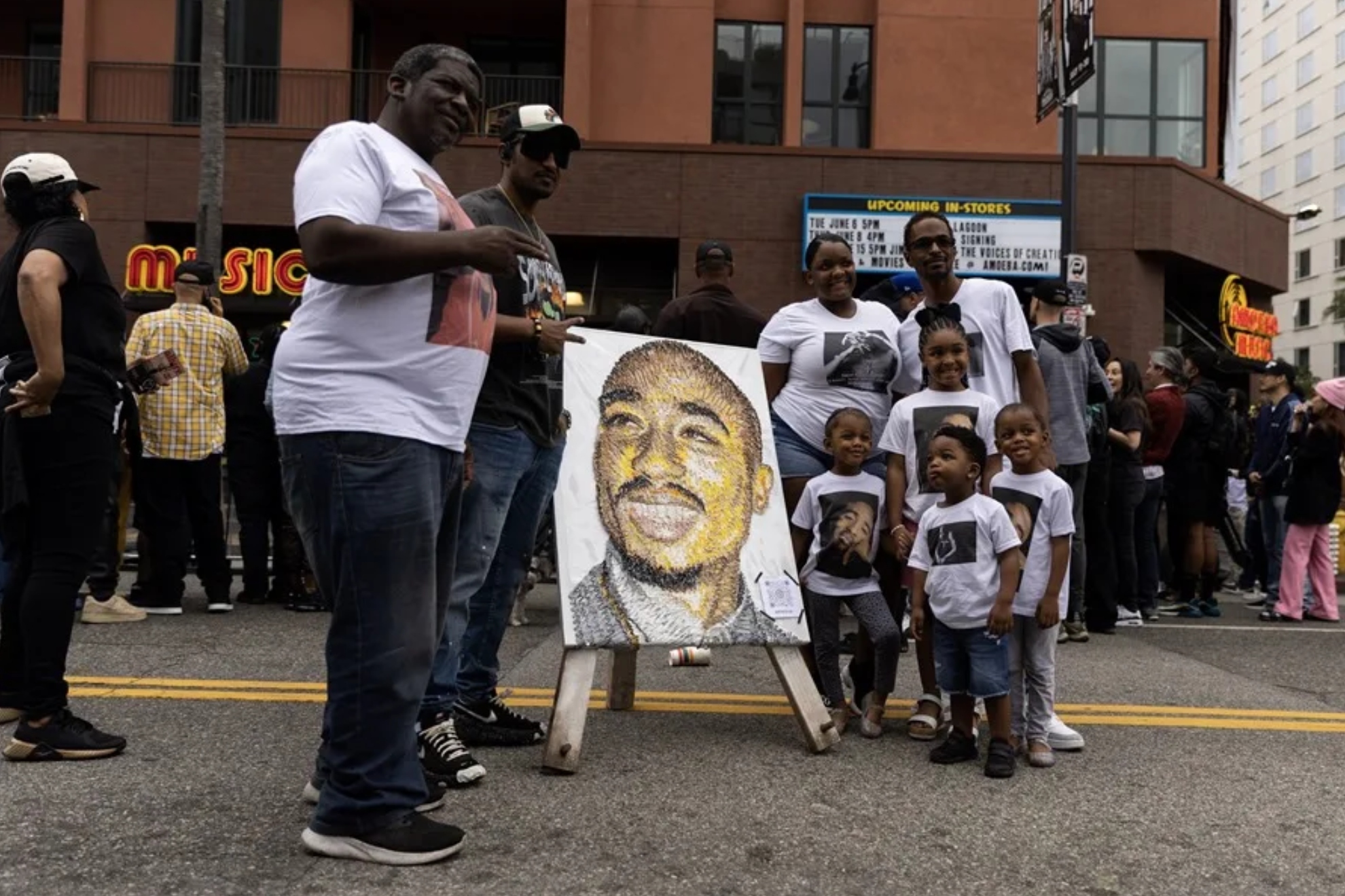 Quién es Duane Davis, el pandillero que ha sido declarado culpable del asesinato del rapero Tupac Shakur hace 30 años EFE