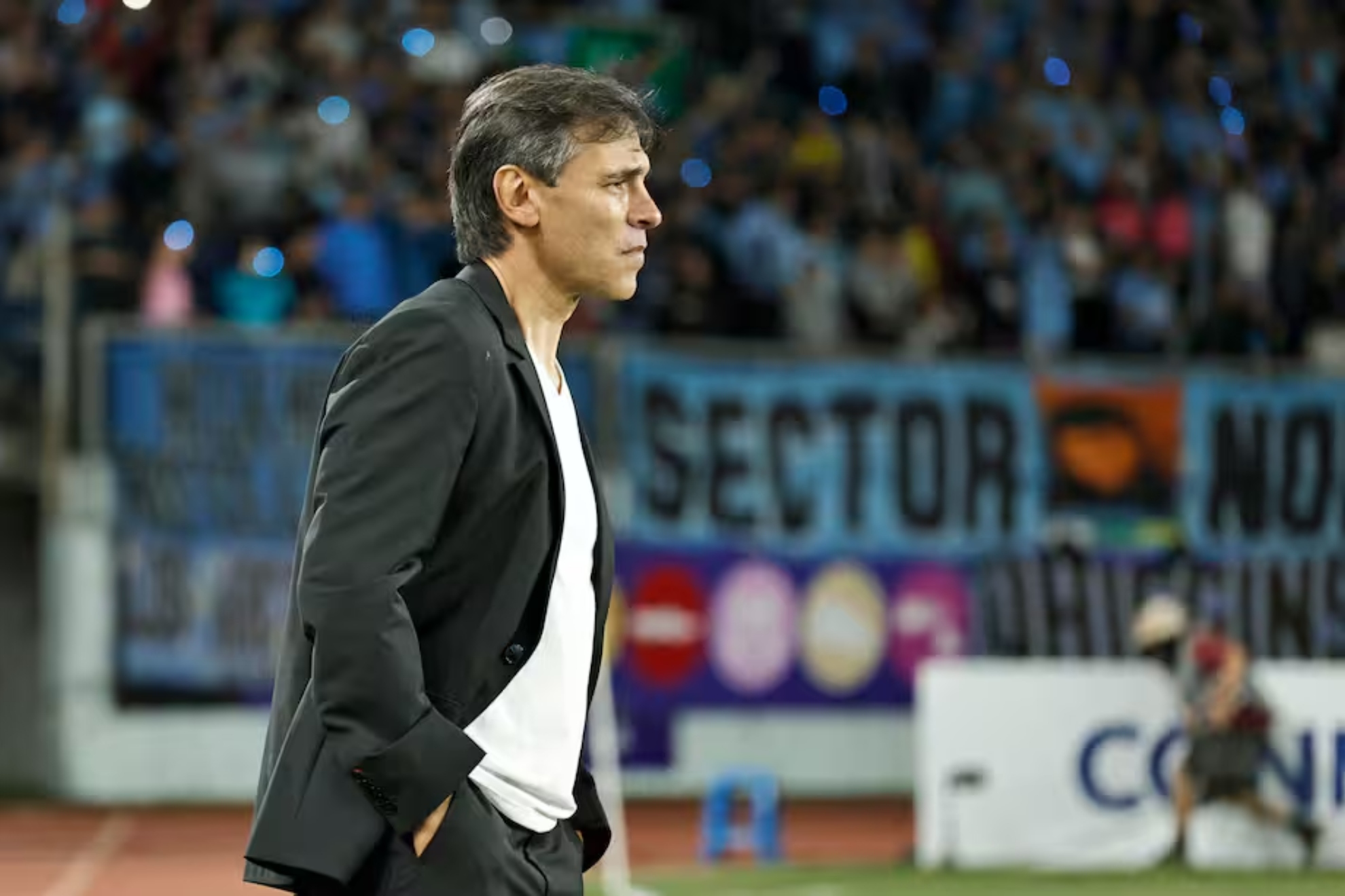 Fabián Bustos deja la dirección técnica a un día del clásico bogotano.