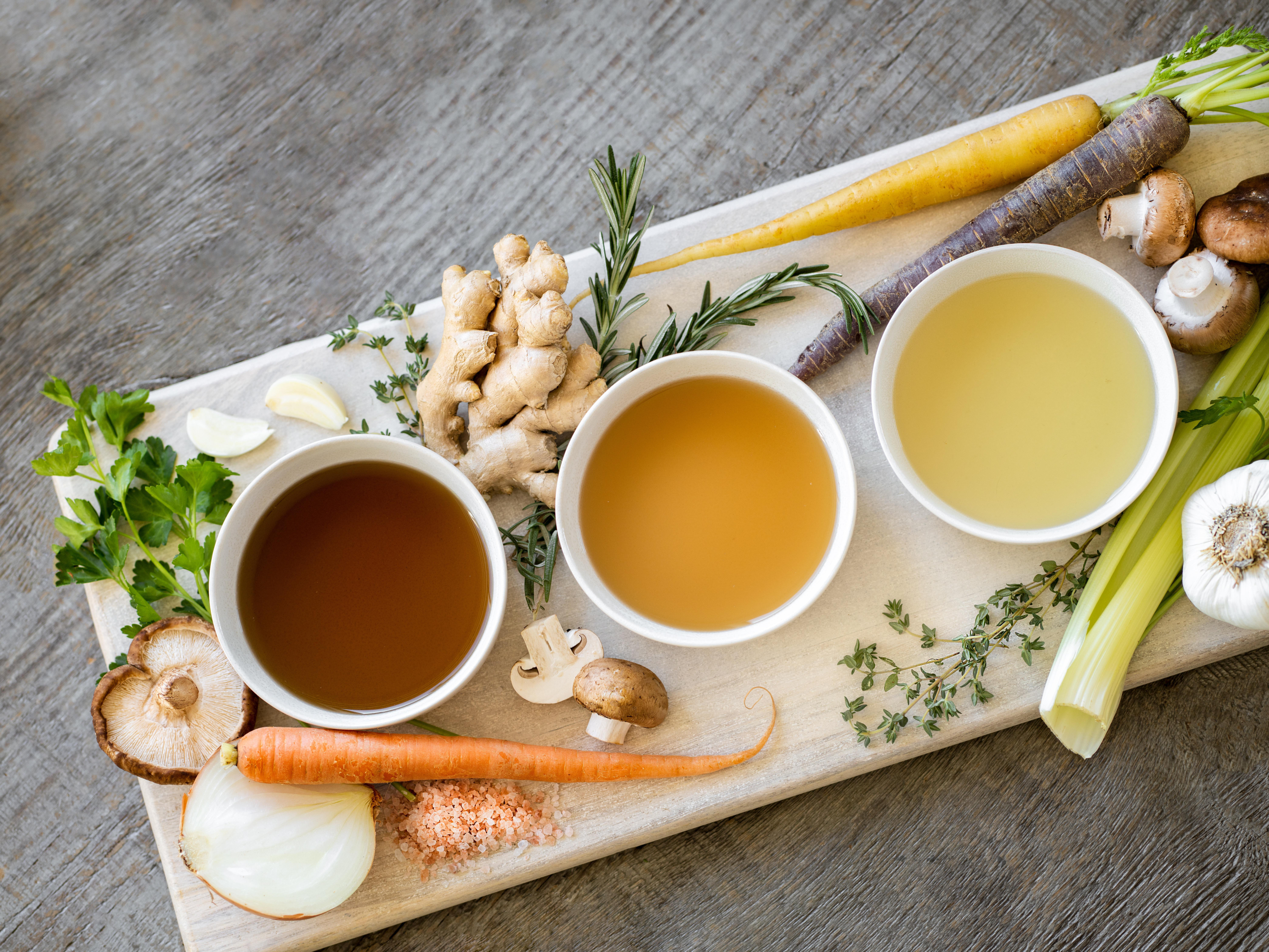 Los caldos son una forma deliciosa y simple de cuidarnos