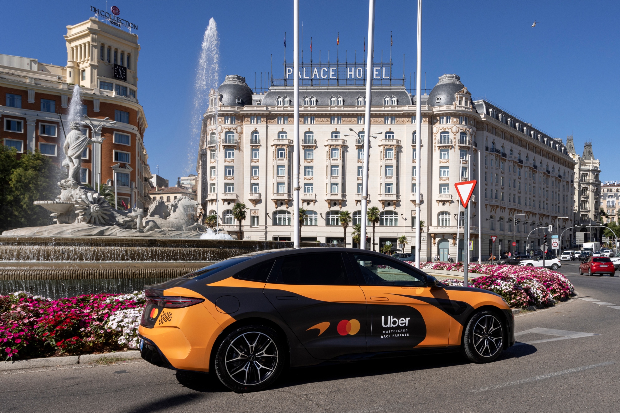 Los viajeros que utilicen estos coches optarán a premios relacionados con la F1.