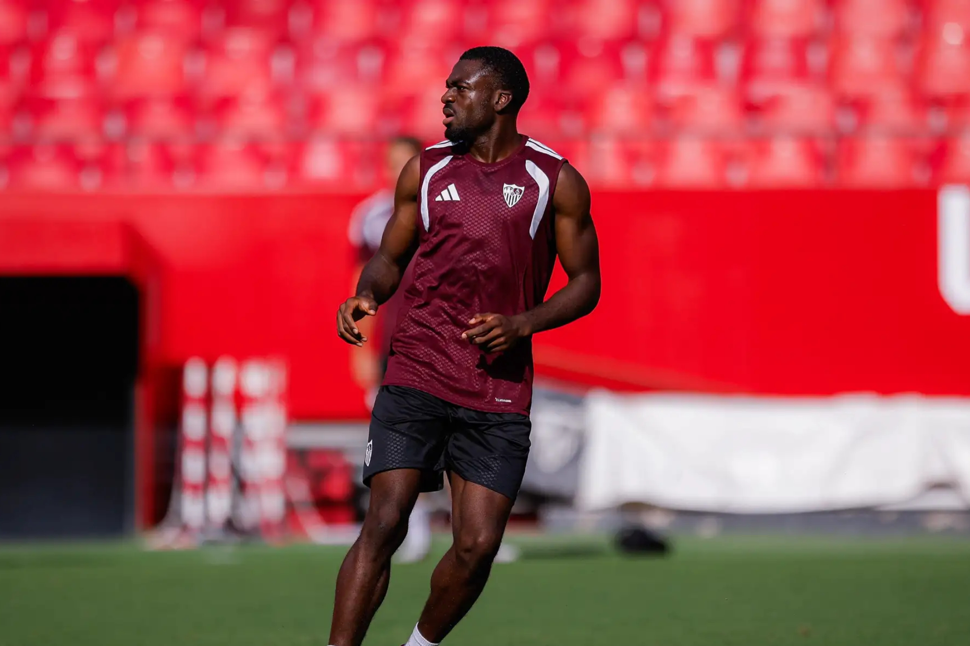 Fofana, entrenándose con el Sevilla SEVILLA FC