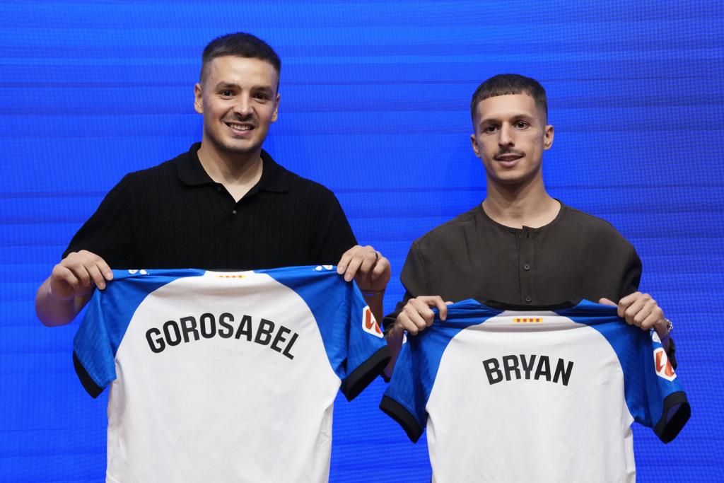 Gorosabel y Bryan, durante su presentación.