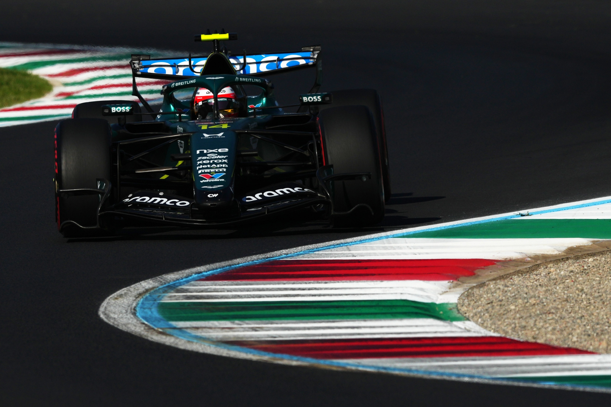 Alonso, en las curvas de Monza. HONDA RACING F1
