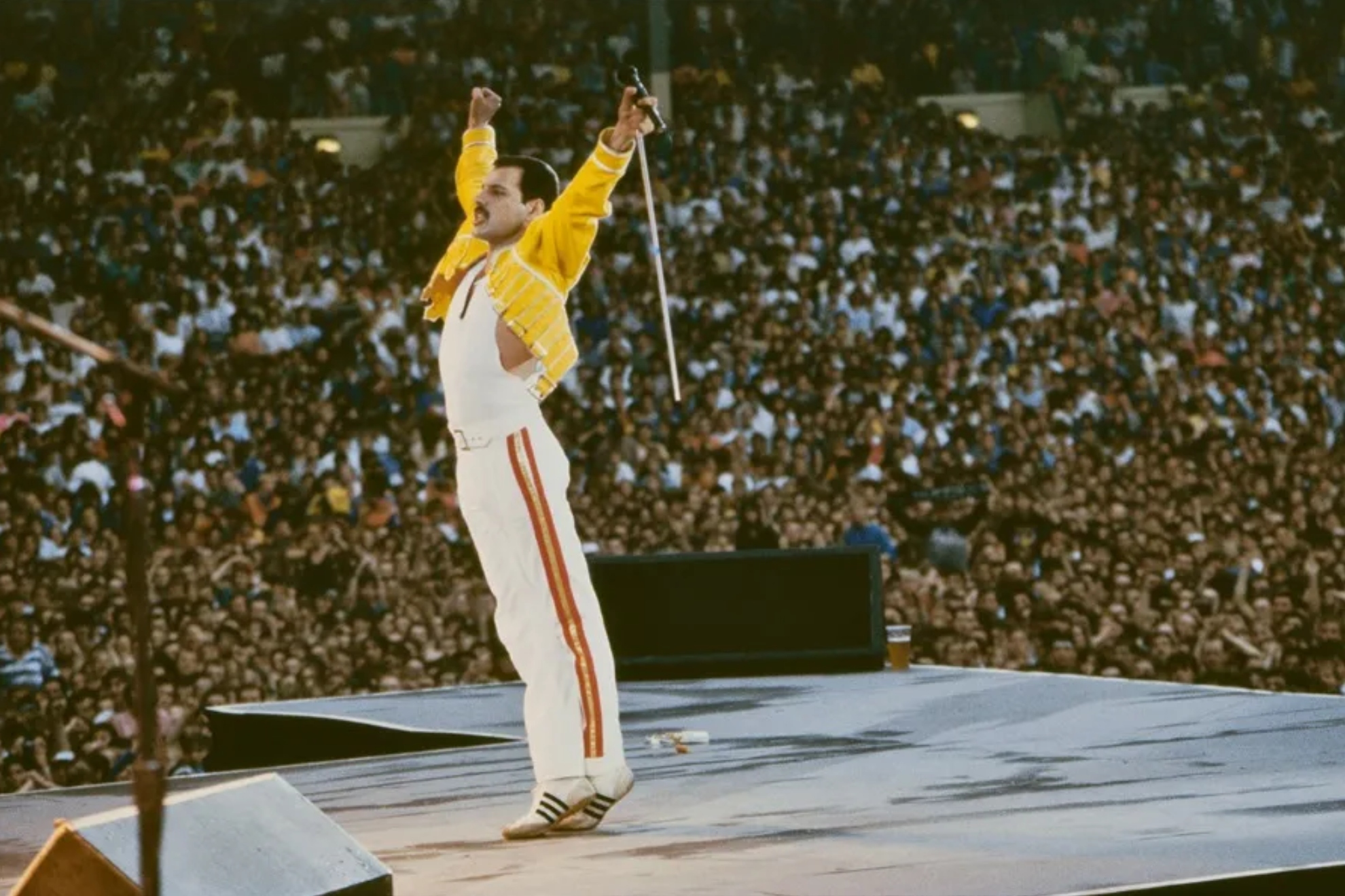 Inauguran un espectacular mural anamórfico de Freddie Mercury en los icónicos Spanish Steps de WembleyInauguran un espectacular mural anamórfico de Freddie Mercury.