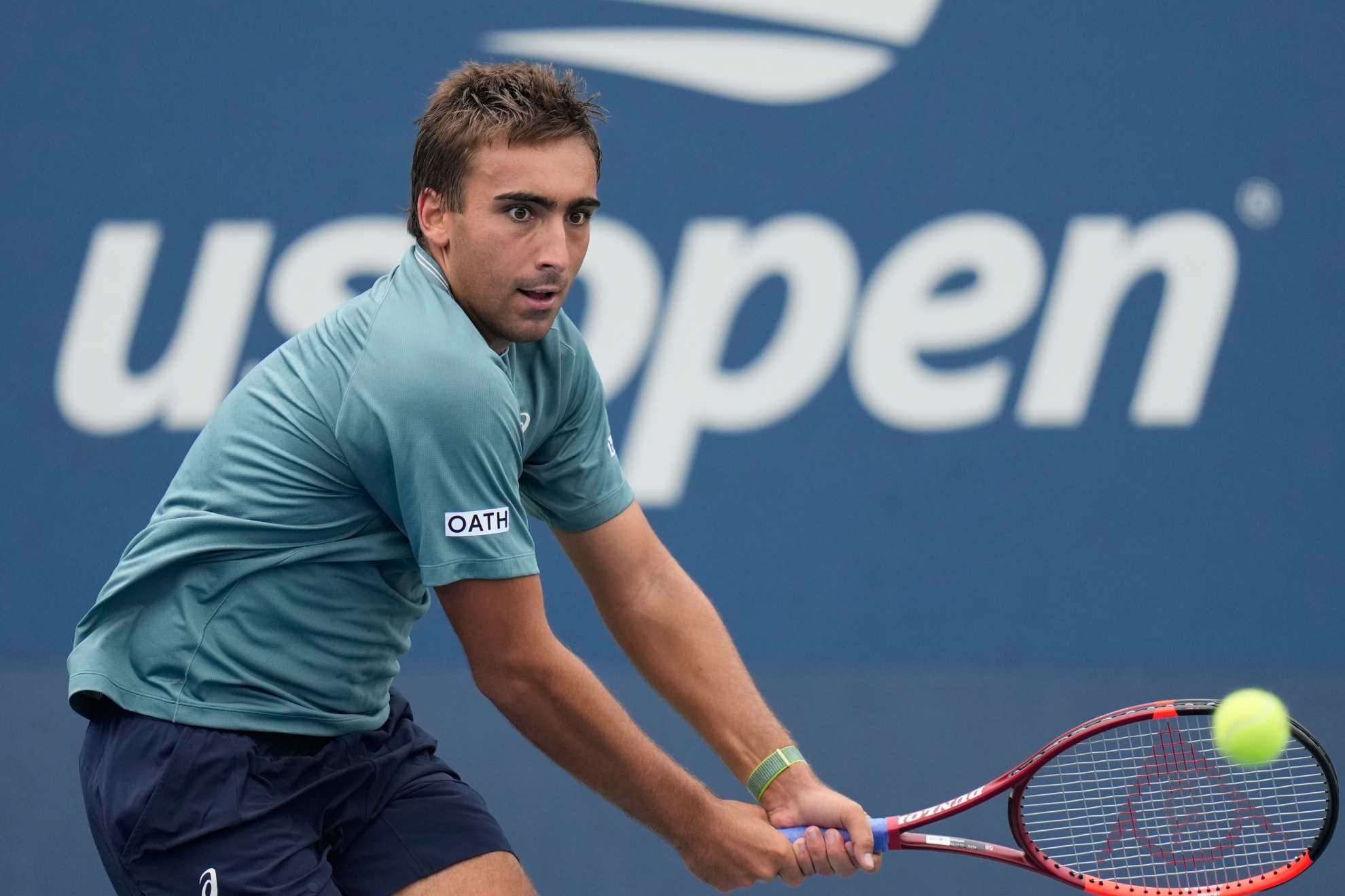 Daniel Mérida golpea la bola en uno de sus partidos del US Open AP Photo/Seth Wenig