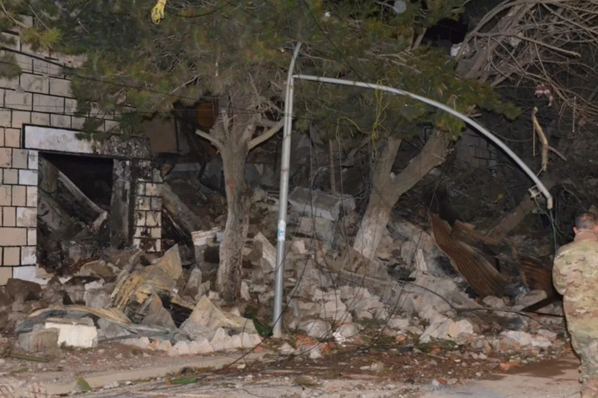 Imagen del cuartel militar de Viacha tras las explosiones EFE