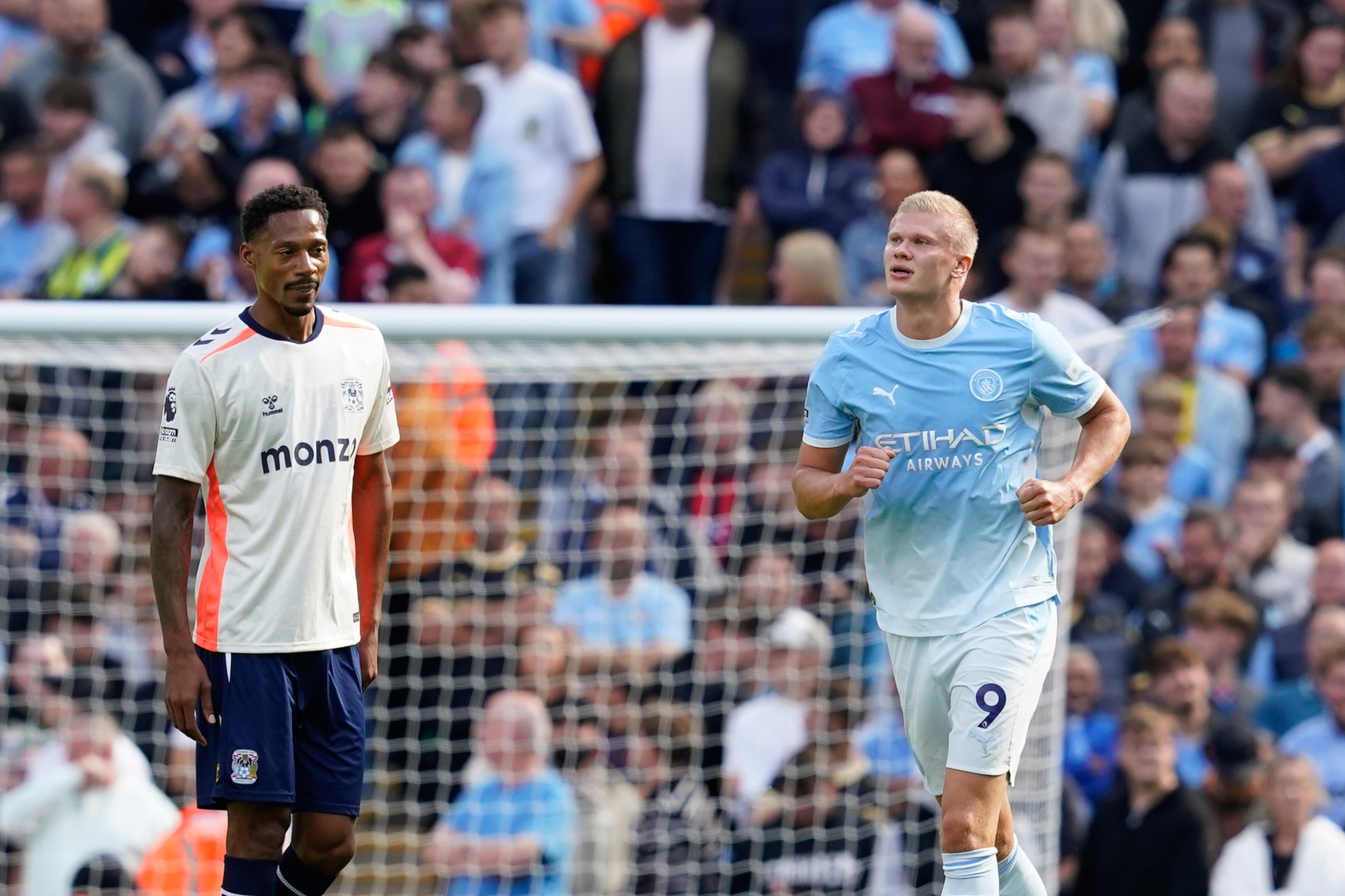 Erling Haaland anota ante el Fulham. EFE.