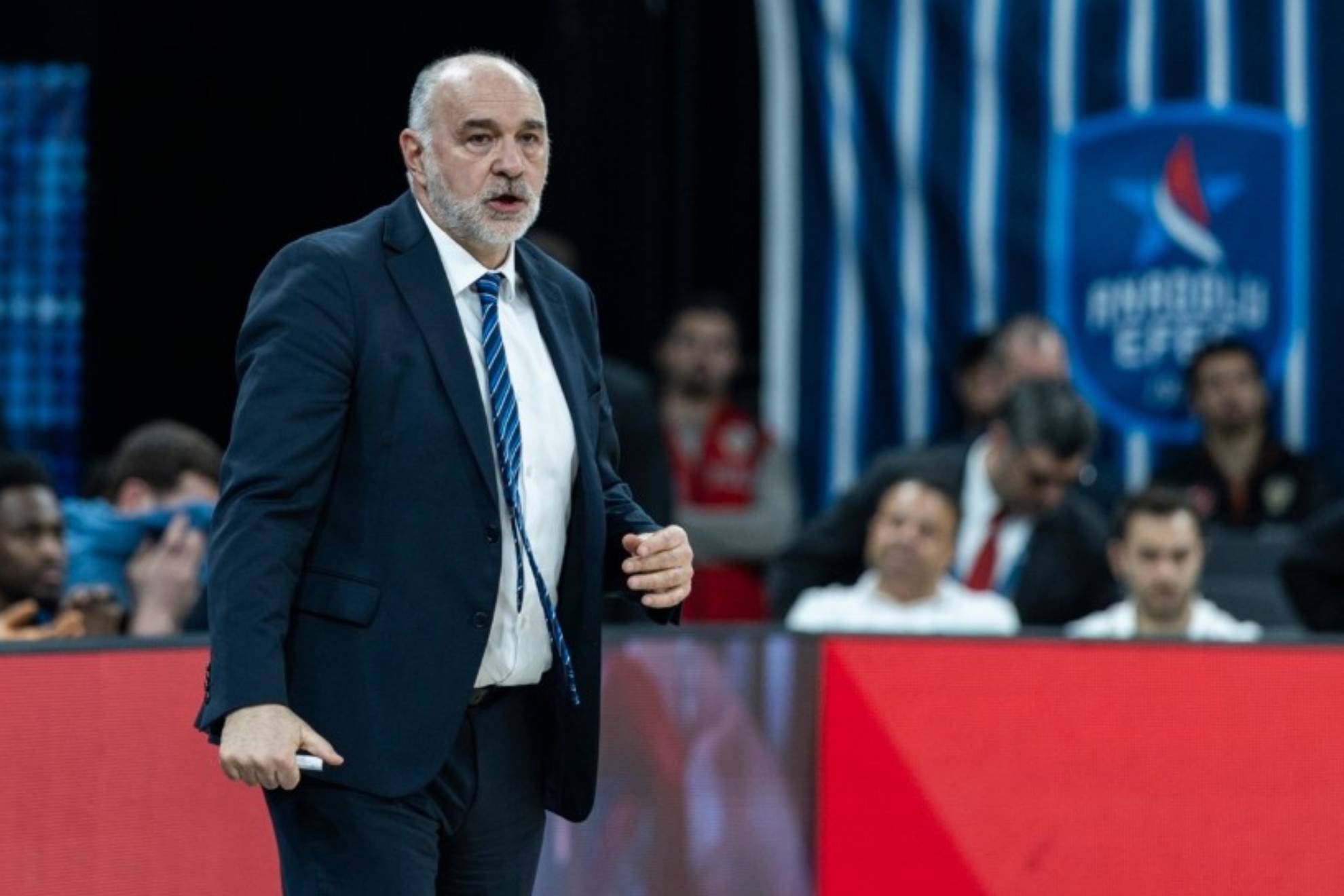 Pablo Laso, durante un partido del Anadolu Efes. .