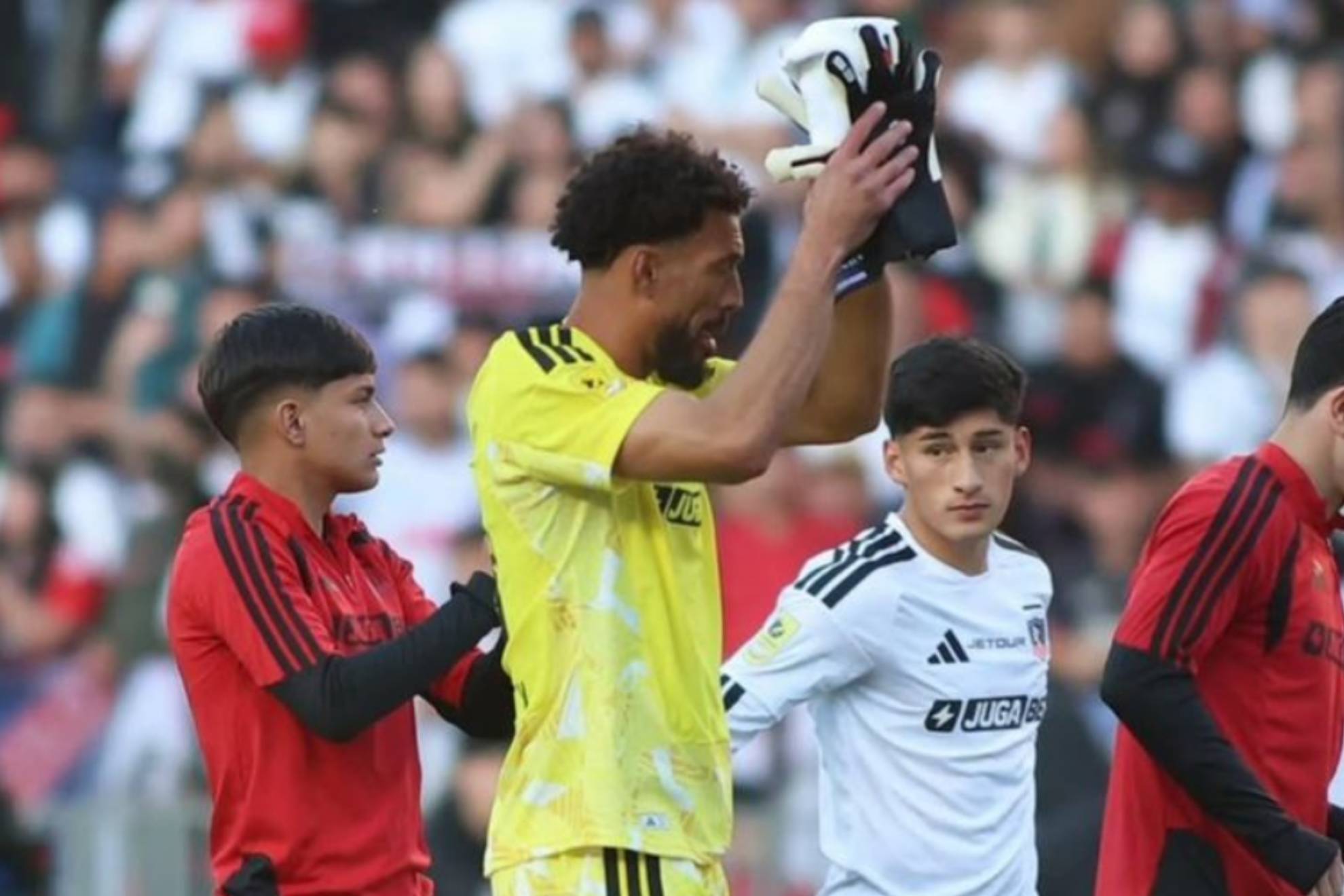 Vozinha no recibe goles en su estreno de la liga chilena con Colo Colo EFE
