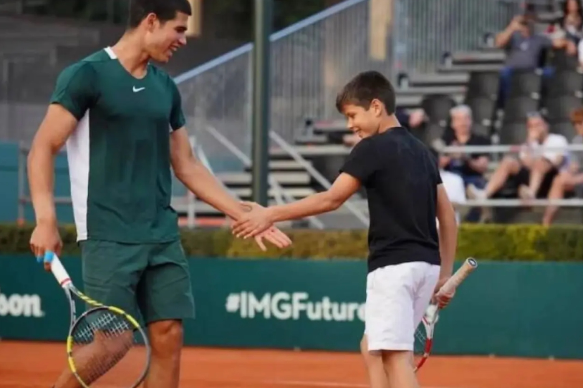 Carlos y Jaime Alcaraz jugando juntos.