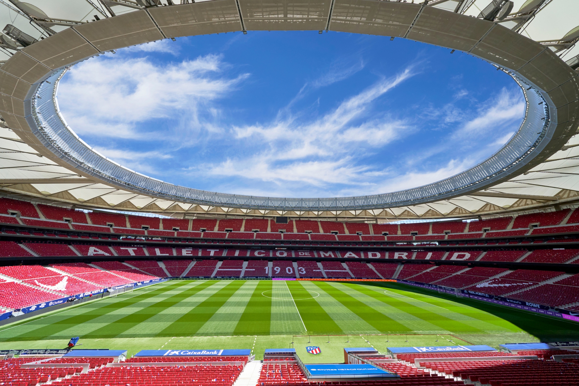Fotografía panorámica del estadio Metropolitano de Madrid.