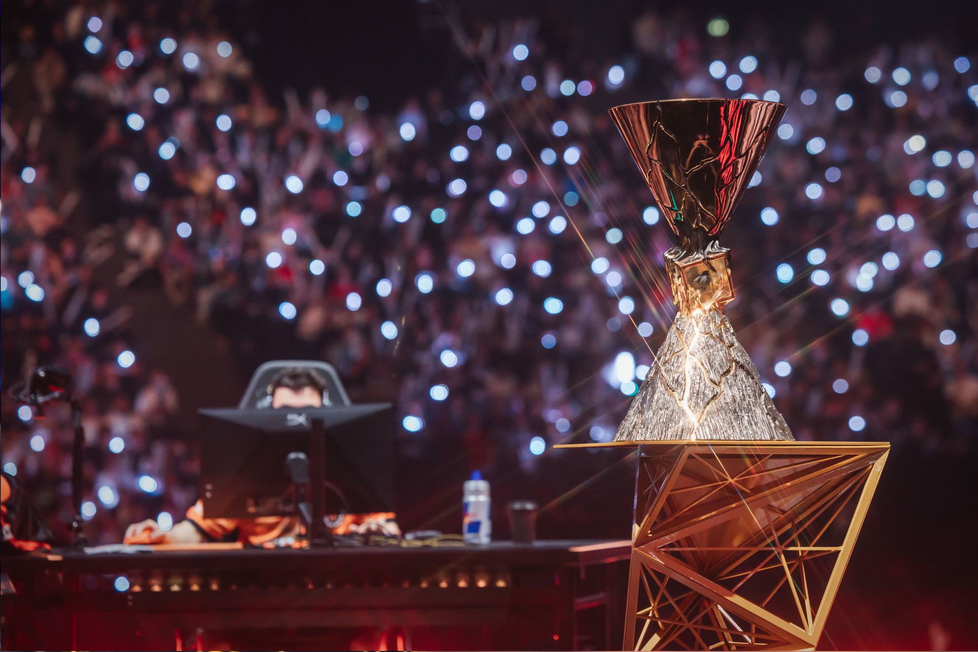 El trofeo del VALORANT Champions en la final del Mundial de París 2025 Colin Young-Wolff/Riot Games