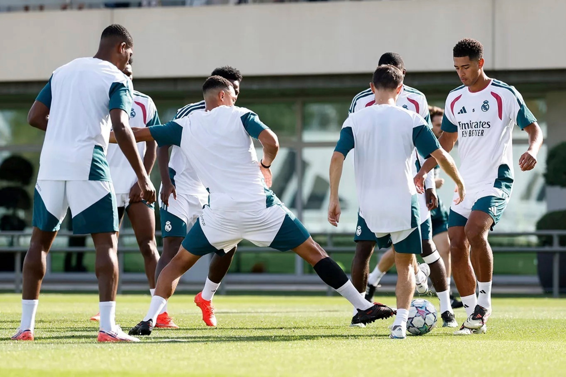 Los jugadores del Madrid, en la sesión previa al duelo contra el Inter. REALMADRID.COM