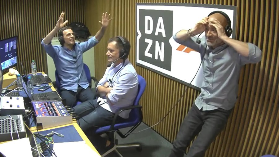 Lobato, De la Rosa y Cuquerella, el 'Trío Calavera', en una retransmisión de F1. DAZN F1