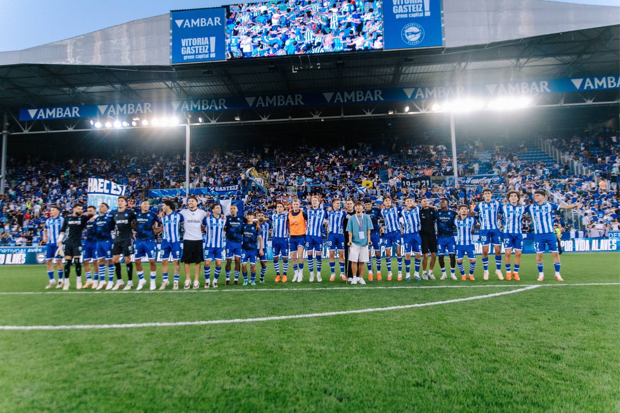 Tres victorias y un empate sitúan al equipo vitoriano segundo de LaLiga