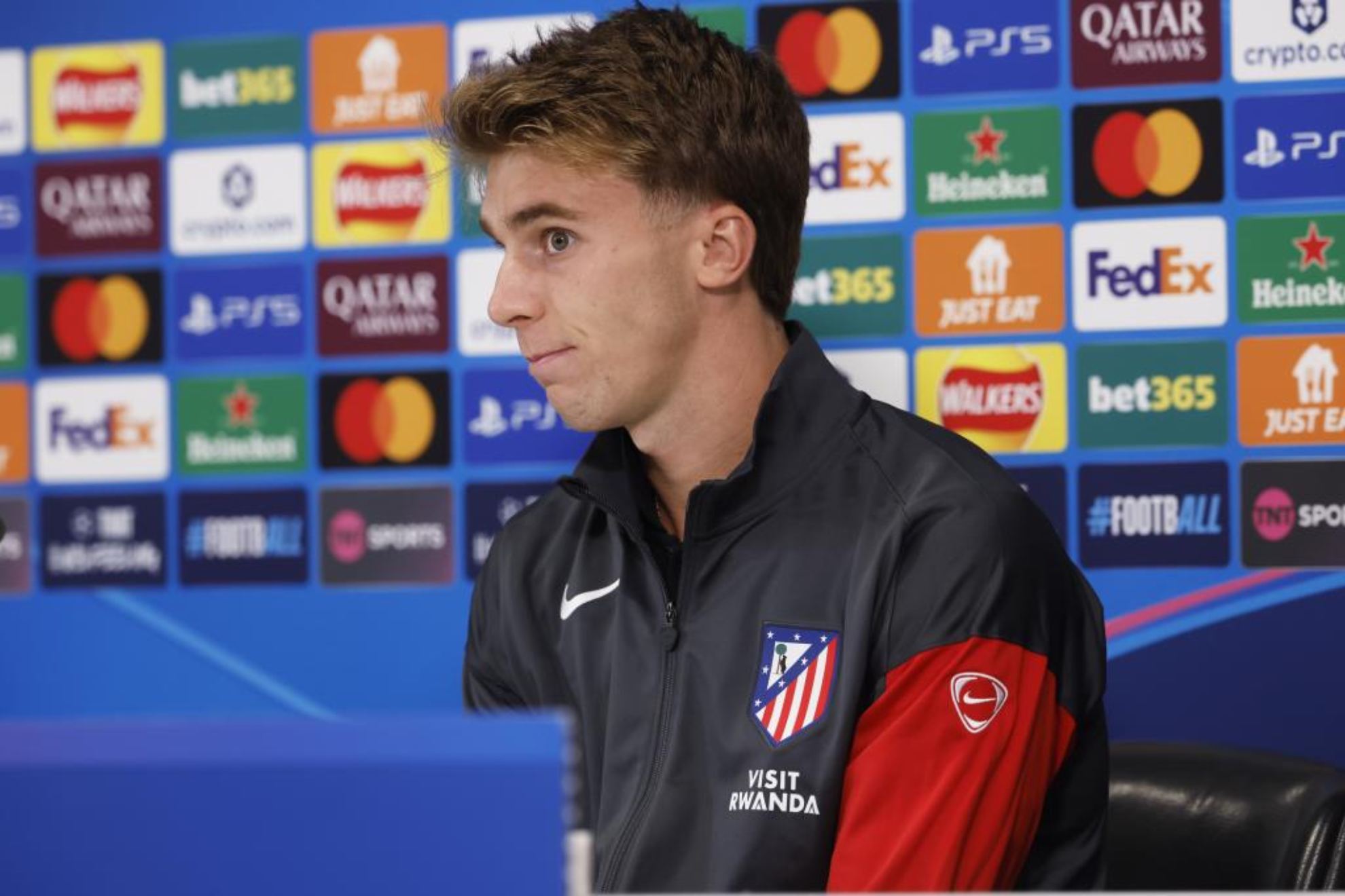 Barrios, en rueda de prensa.