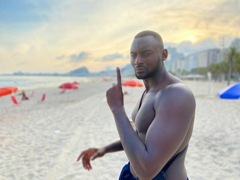 George Desmond Kamurasi, portero de novena división que probó Guardiola en el Barcelona, se convierte en Rey en Uganda