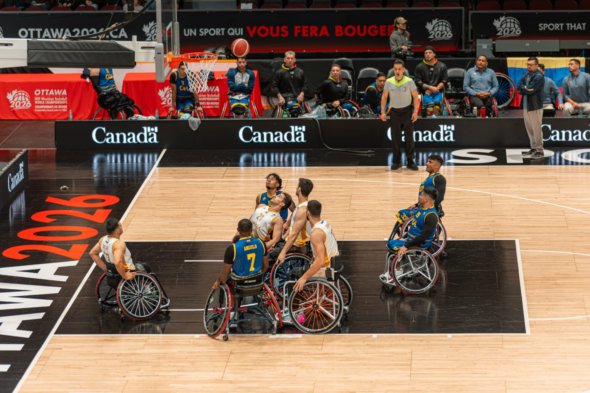 Partido entre España y Colombia en la primera jornada del Mundial de Ottawa. FEDDF