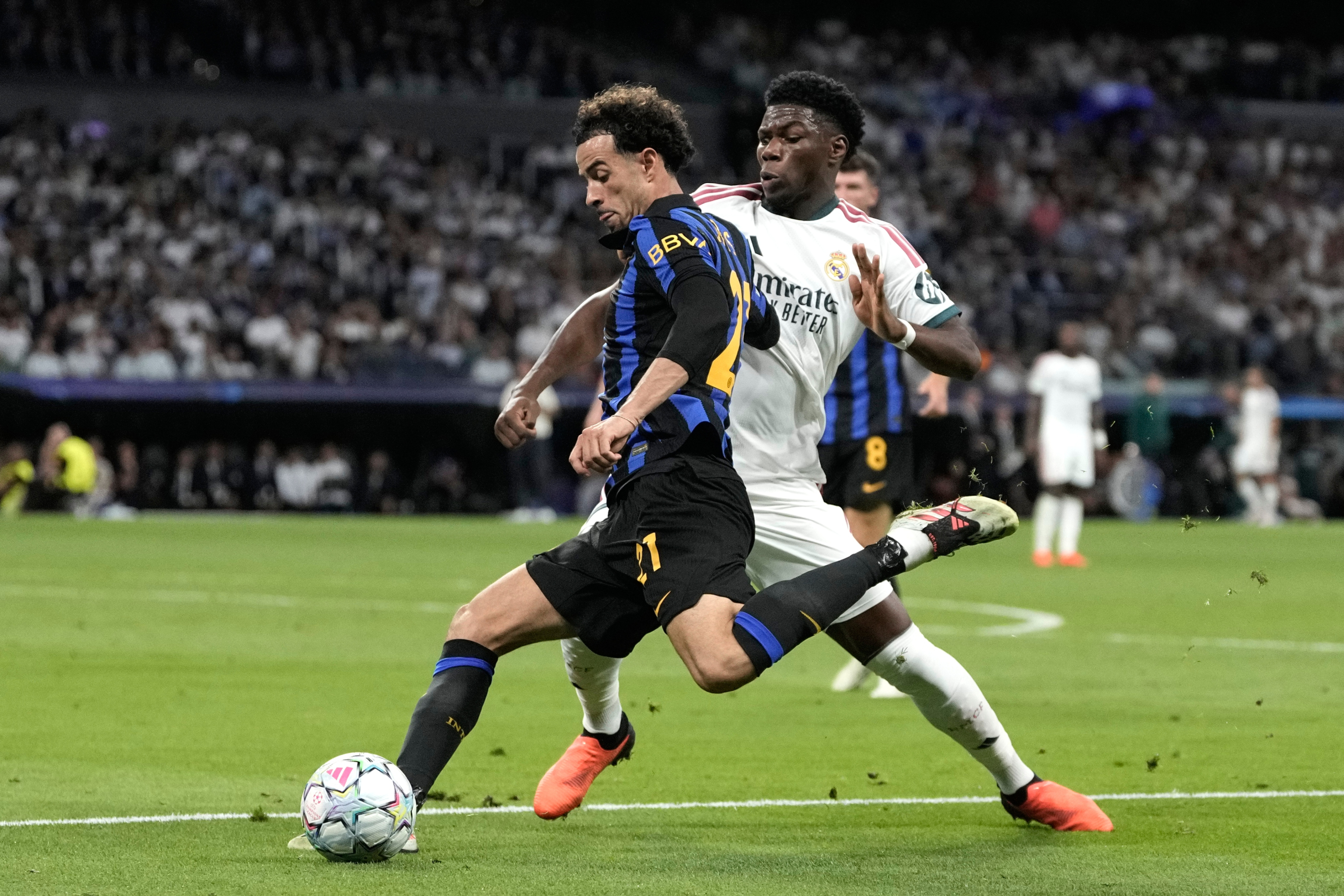 Aurelien Tchouameni, ante Curtis Jones en el Madrid-Inter de Champions Bernat Armangue