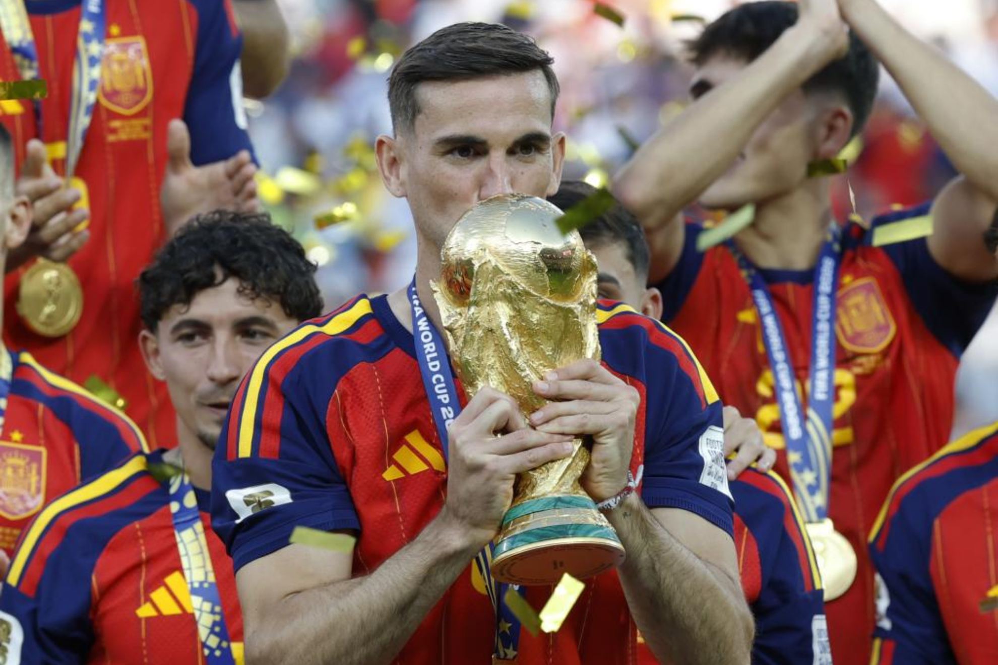 Fabián, con la copa del Mundo.