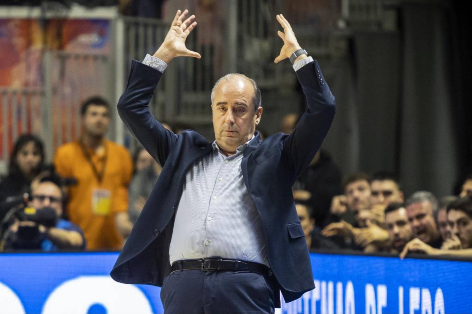 El entrenador del Unicaja, Txus Vidorreta, en una imagen de archivo. EFE