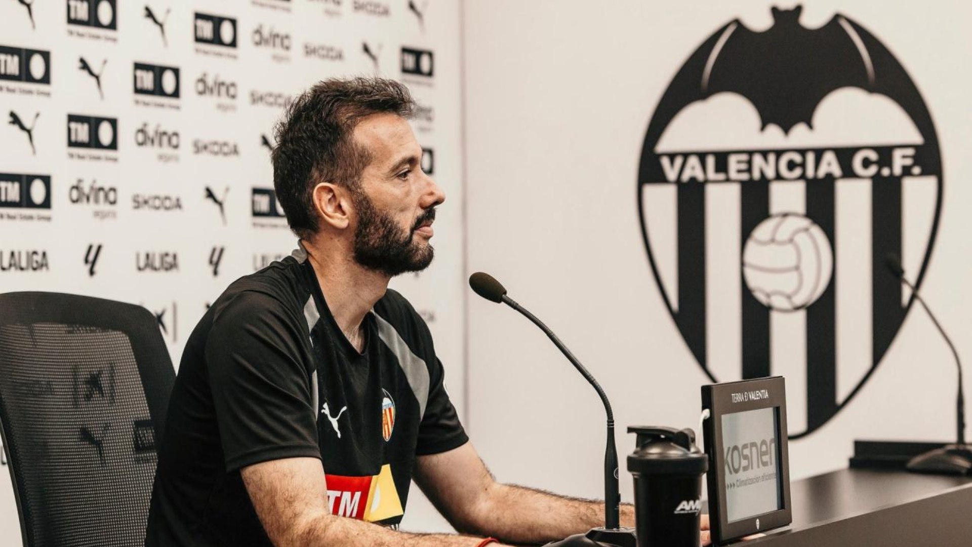 Rueda de prensa de Carlos Corberán, entrenador del Valencia.