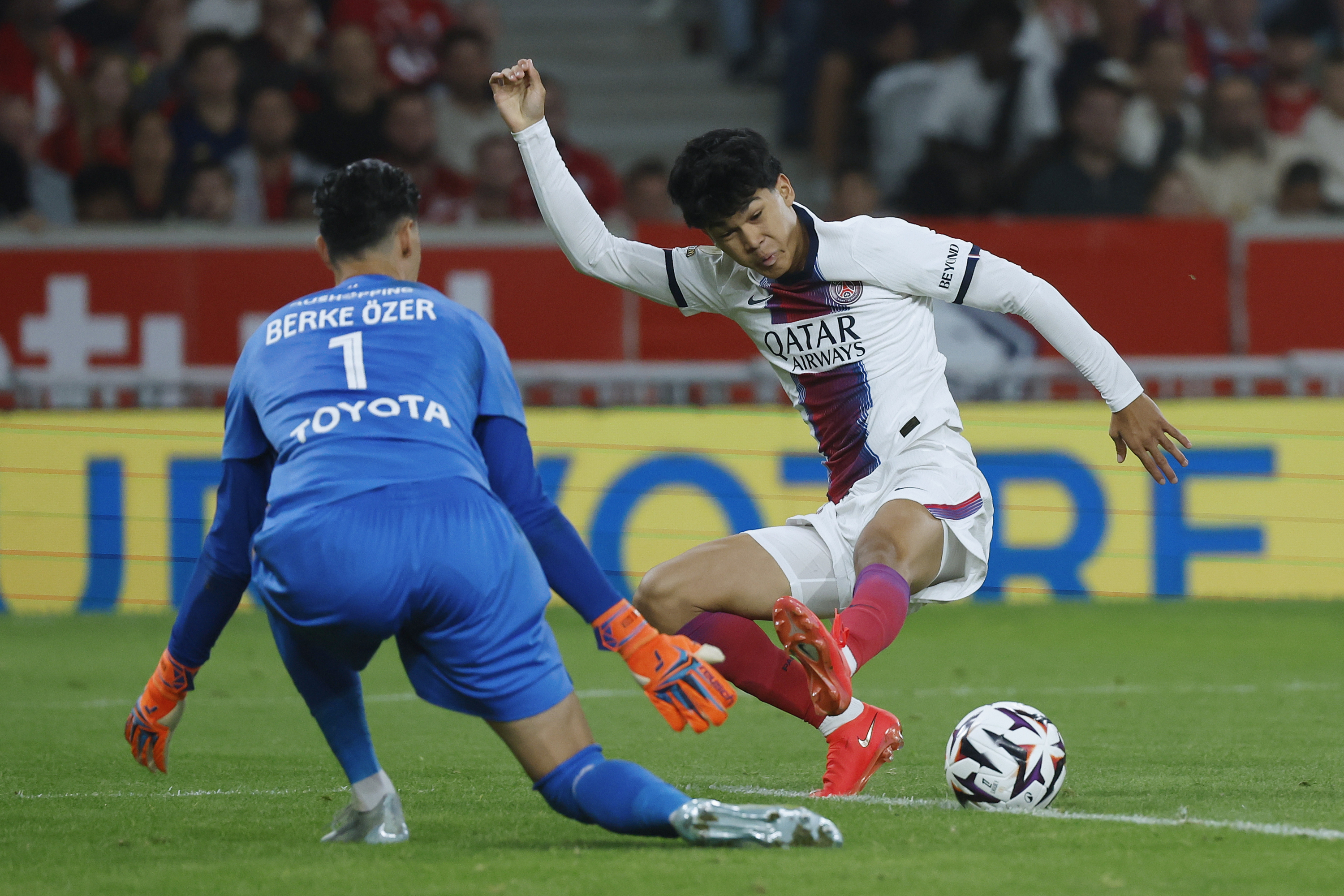 Dro, en un partido con el PSG. EFE
