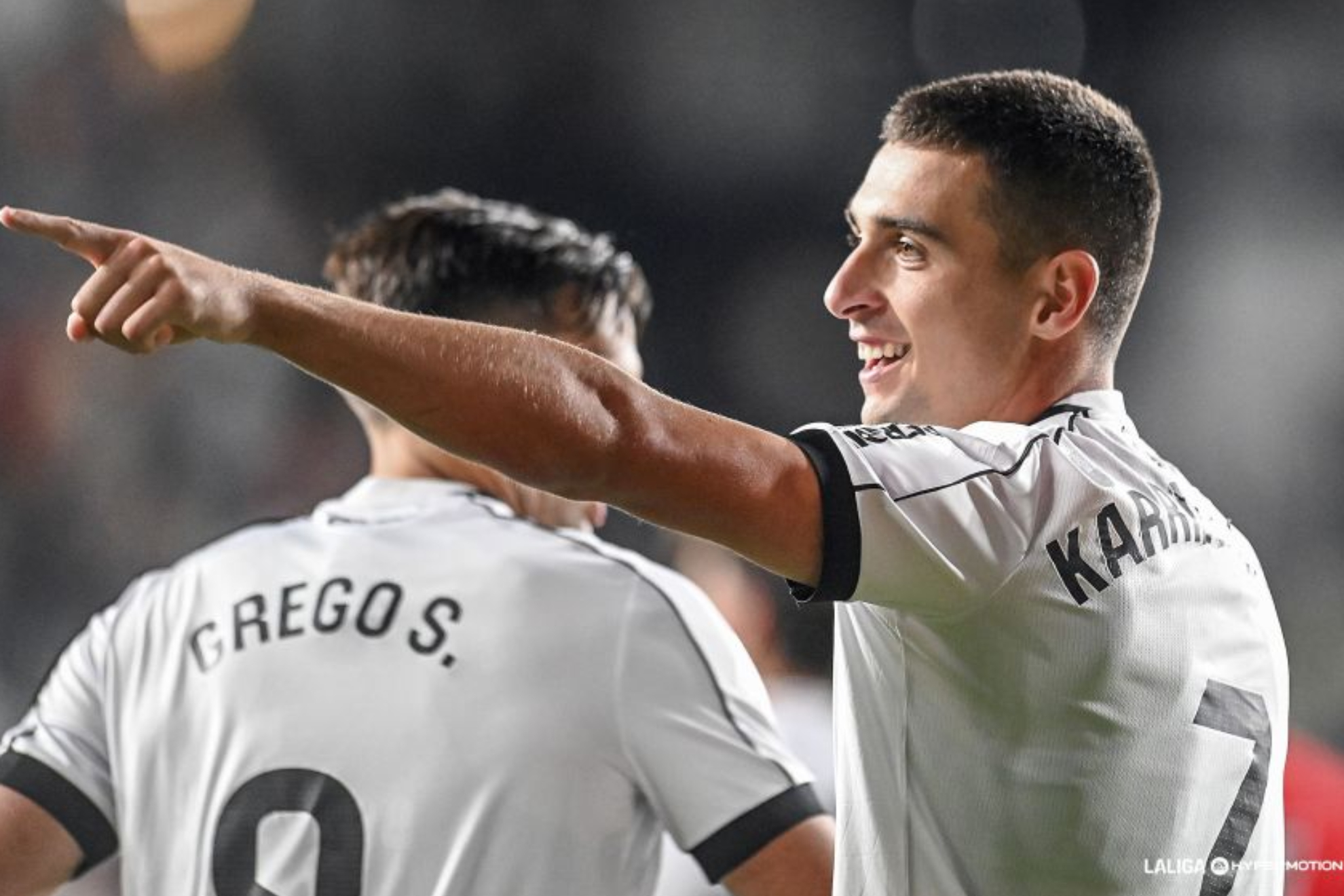 Karrikaburu celebra su primer gol con el Burgos. LALIGA