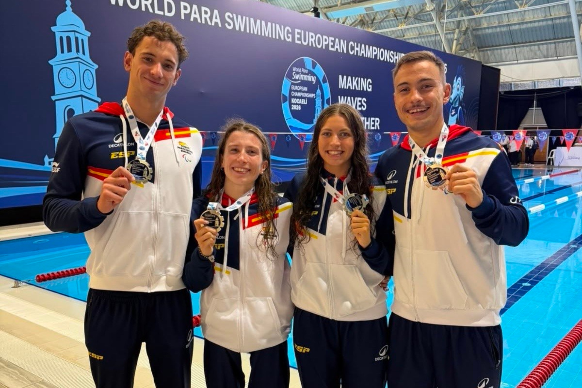 Relevo medallista 4x100 estilos 34 puntos CPE