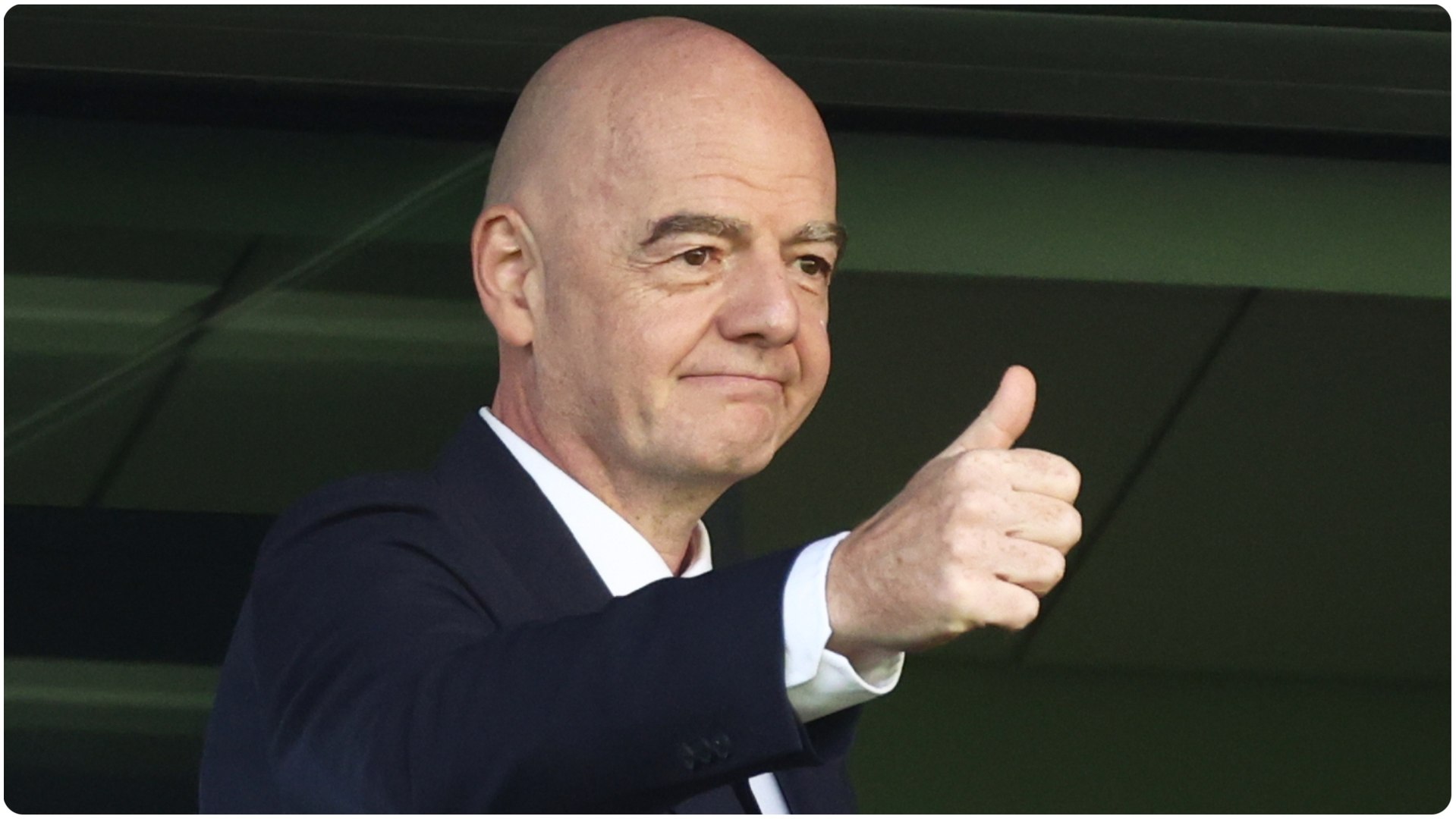 El Presidente de la FIFA confirmó que será candidato a la reelección de la presidencia el príximo año. Esto, tras la presión en  algunos beneficios en su gestión. Durante el Mundial 2022 y el reciente 2026. La UEFA y otros instituciones han solicitado su baja del cargo por decisiones controvertidas.