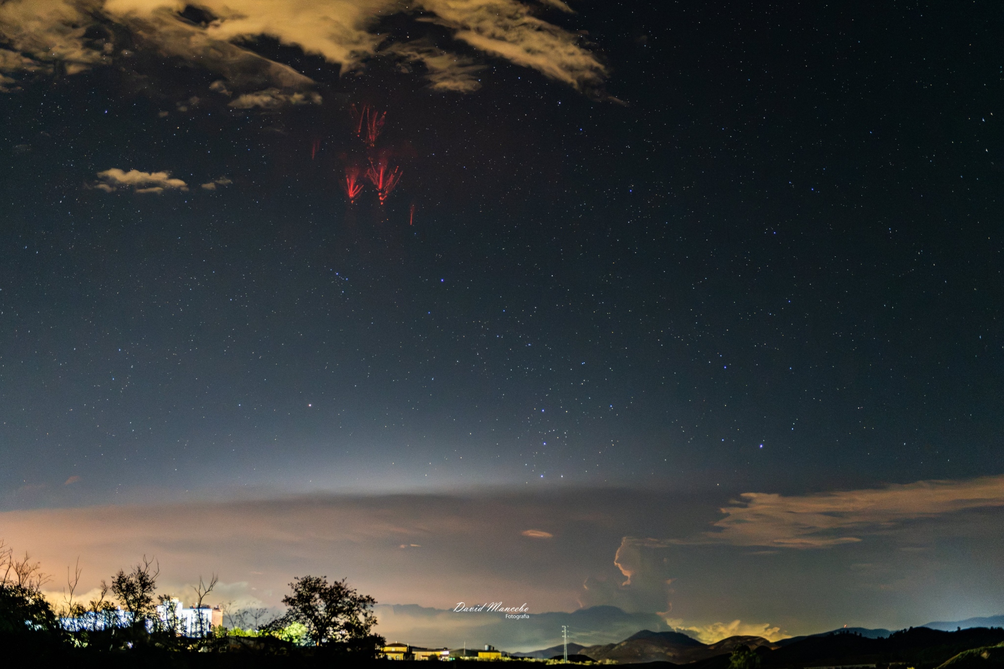 Imagen de un duende rojo captado en el cielo de Almería. RRSS.