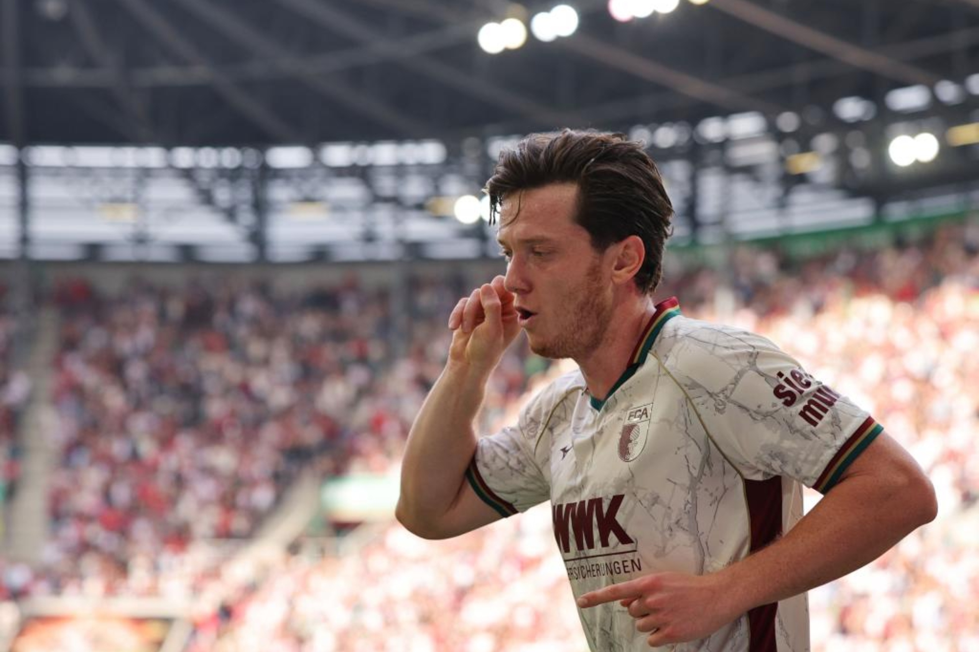 Michael Gregoritsch celebra uno de sus goles. EFE