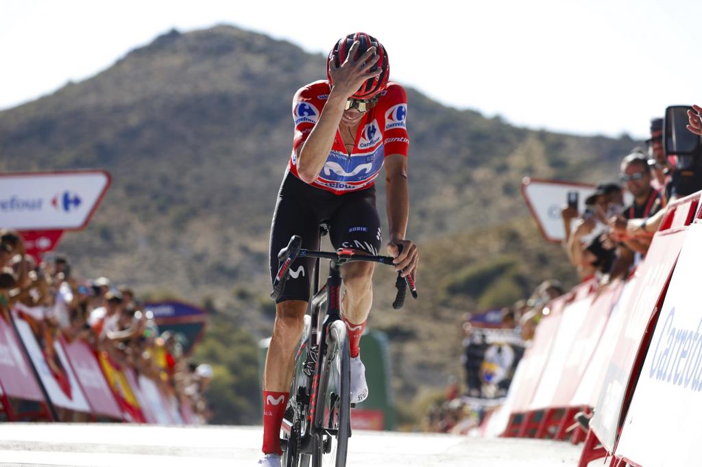 Enric Mas, tras entrar en meta. MOVISTAR TEAM