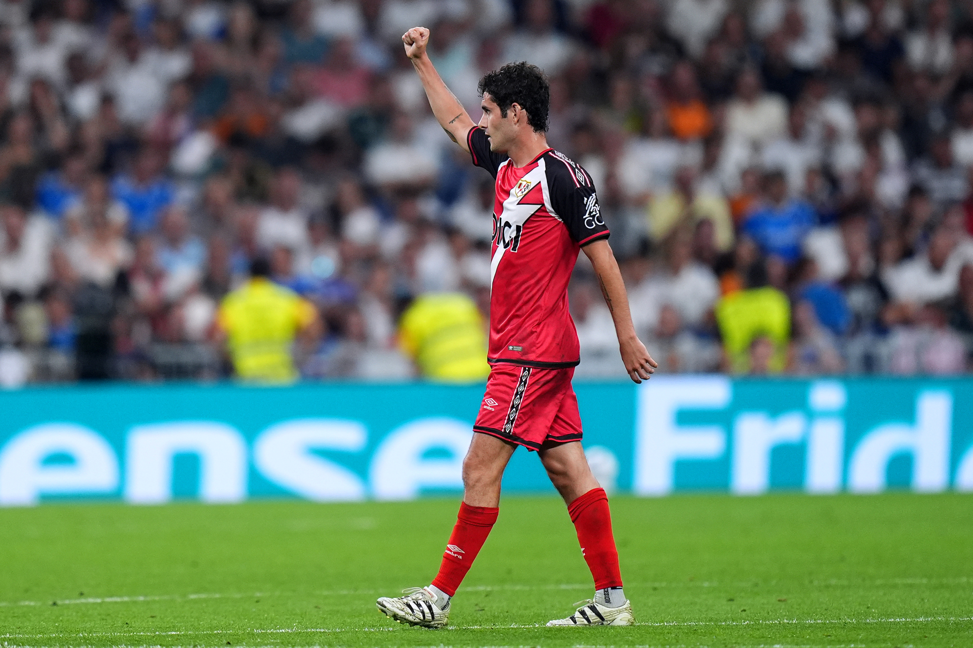 Camello celebra su gol ante el Real Madrid.