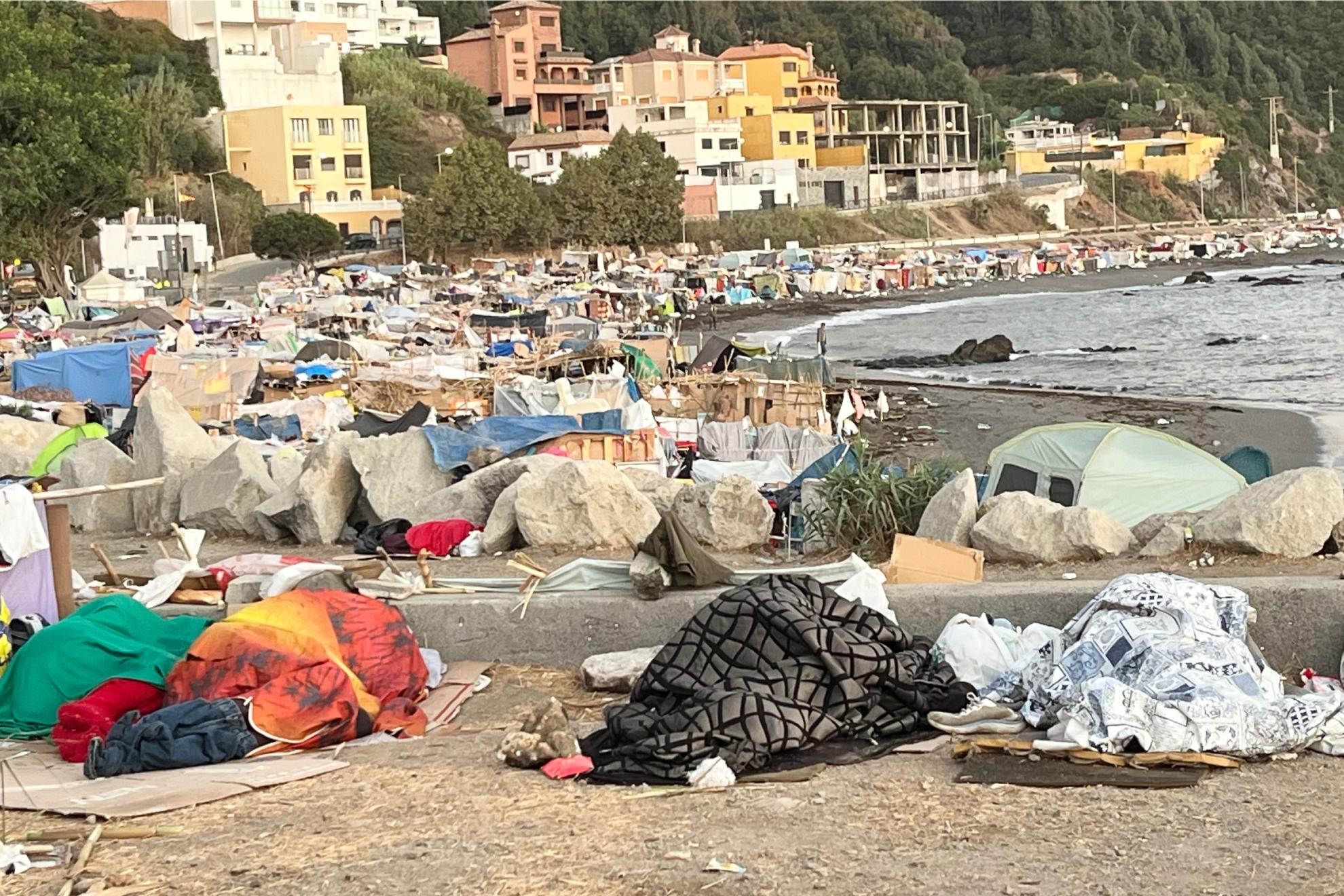 Vista este sábado de la playa del Trampolín de Ceuta. EFE