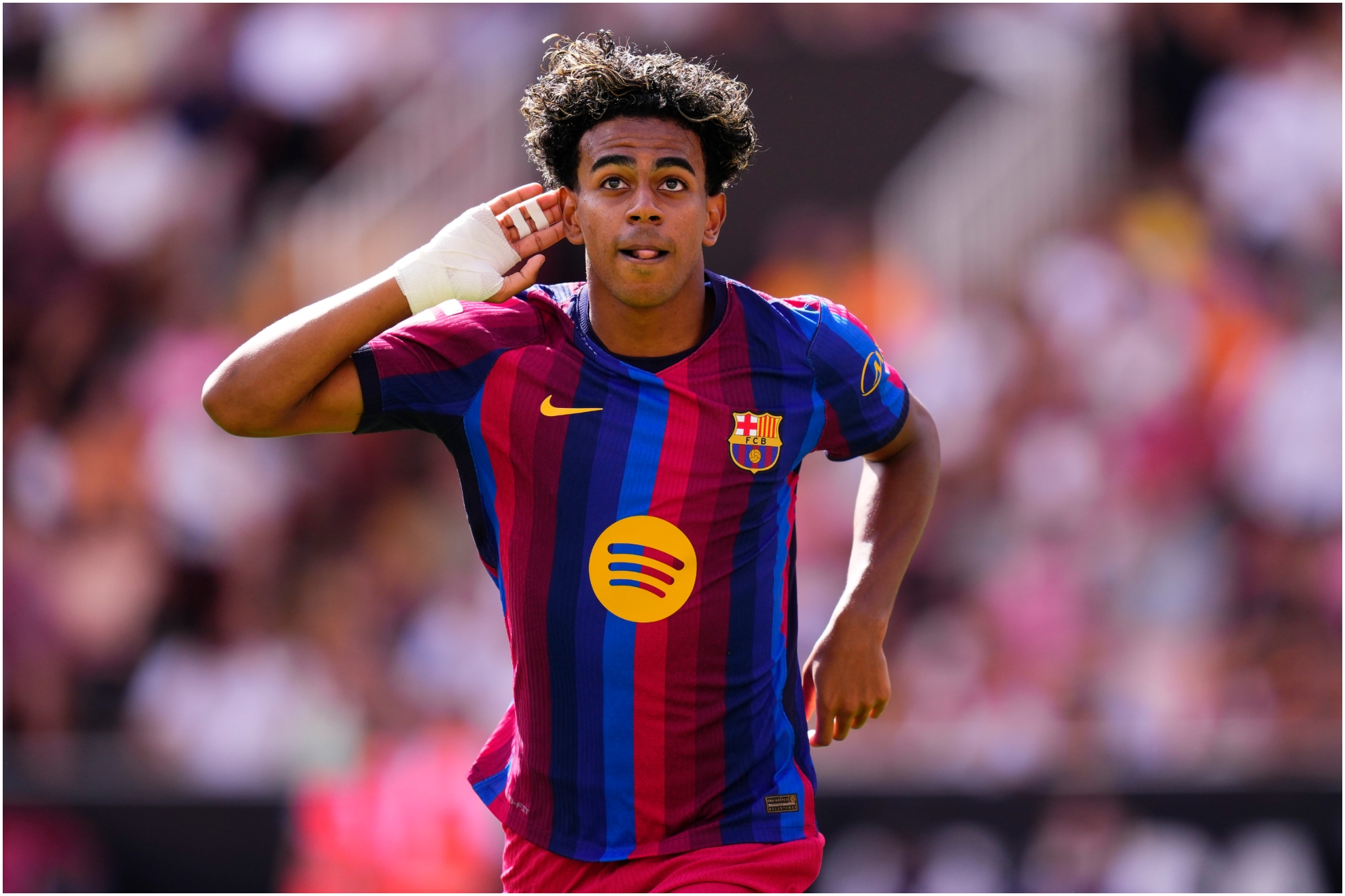 Lamine Yamal durante el partido ante el Valencia.