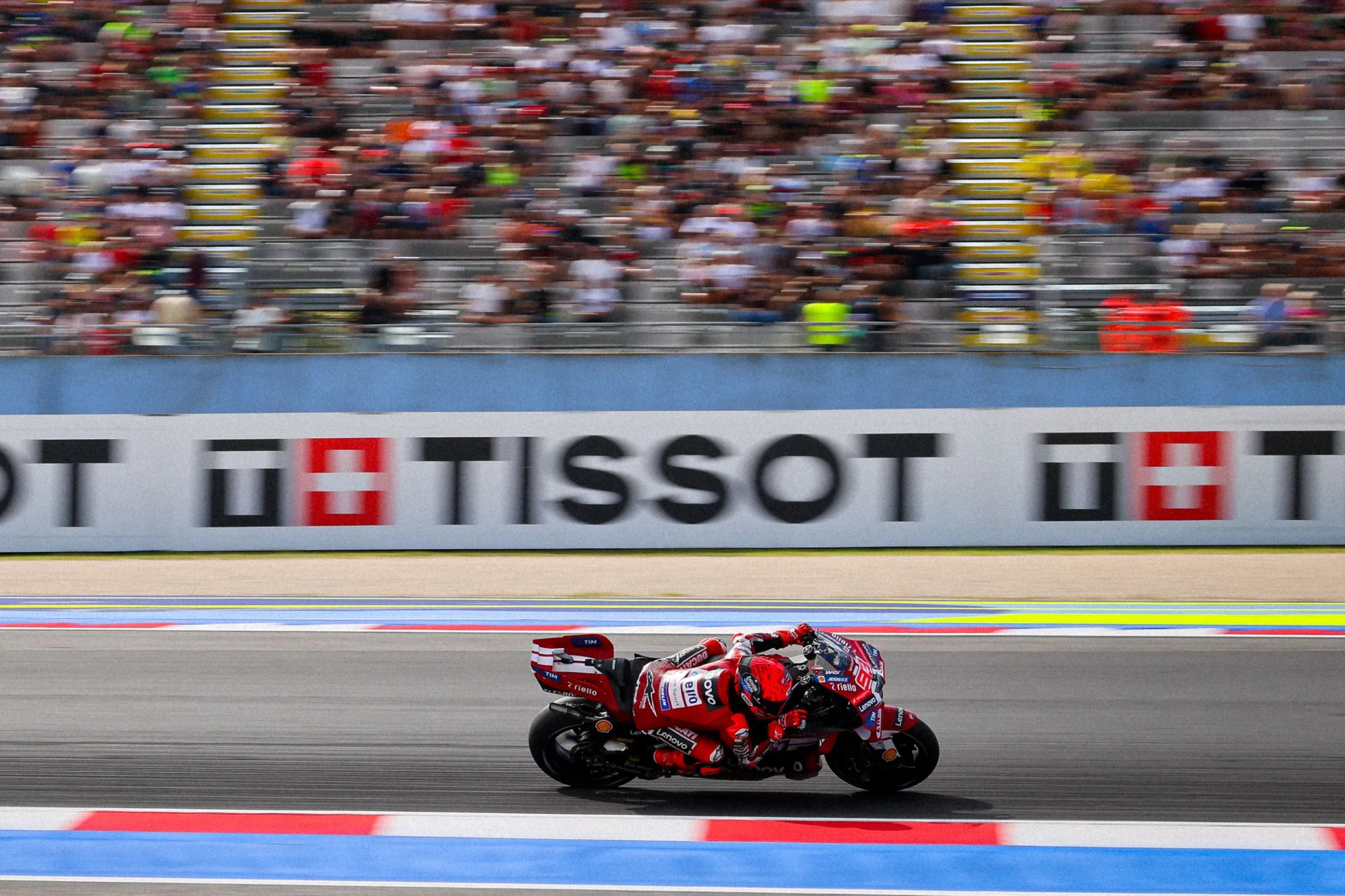 Marc Márquez, en acción, en Misano.