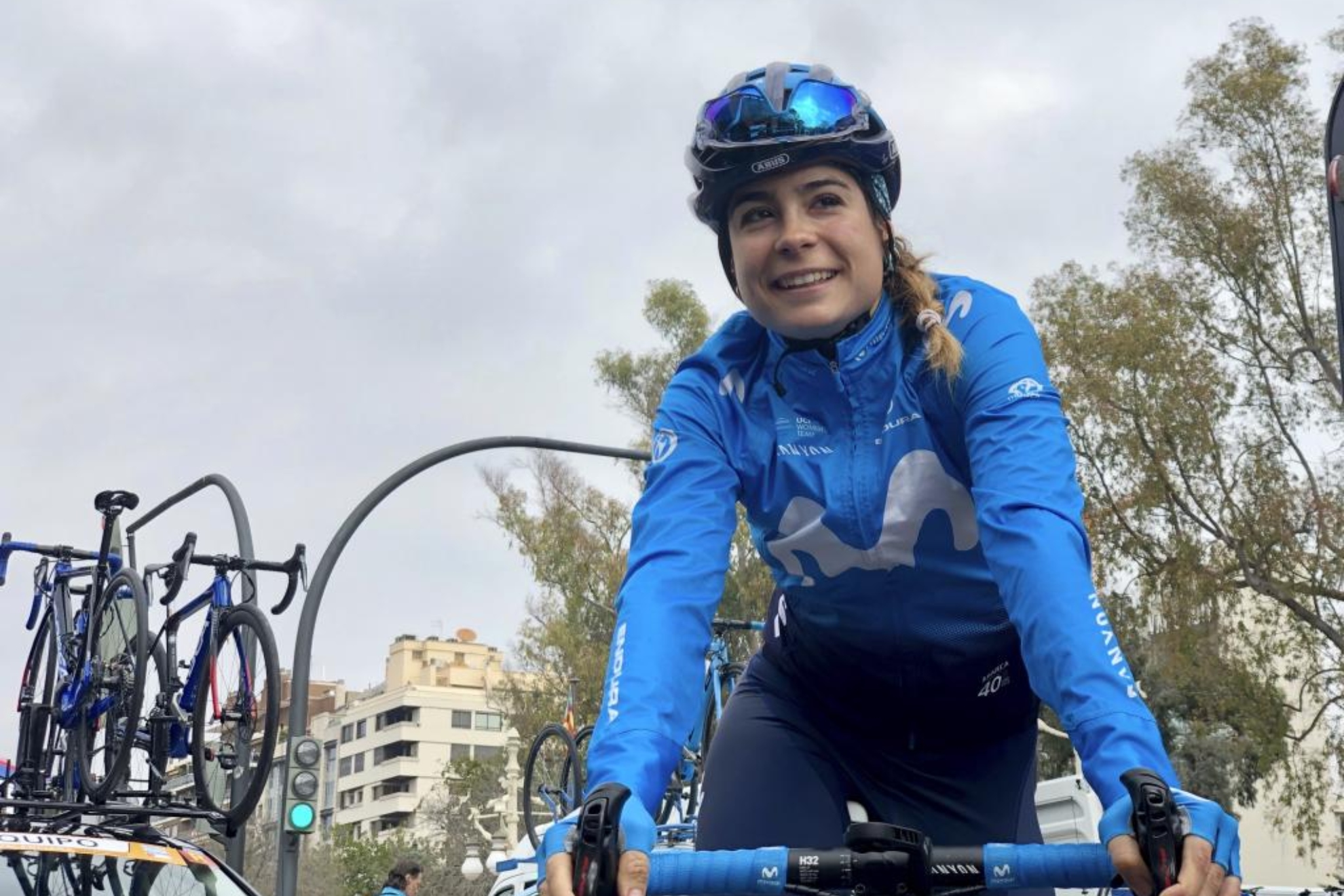 Sheyla Gutiérrez con el Movistar Team. MARCA