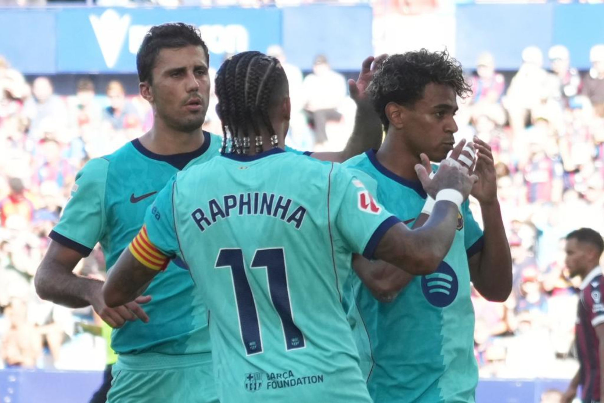 Raphinha, Lamine y Rodri. LAPRESSE