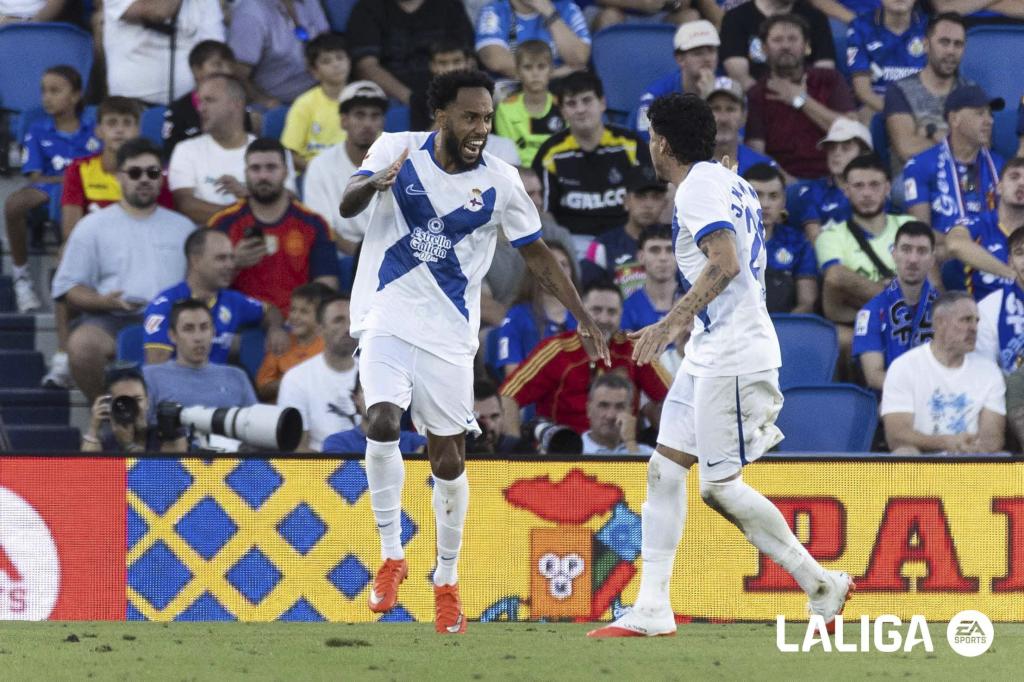 Aubameyang celebra el empate del Depor ante el Getafe.
